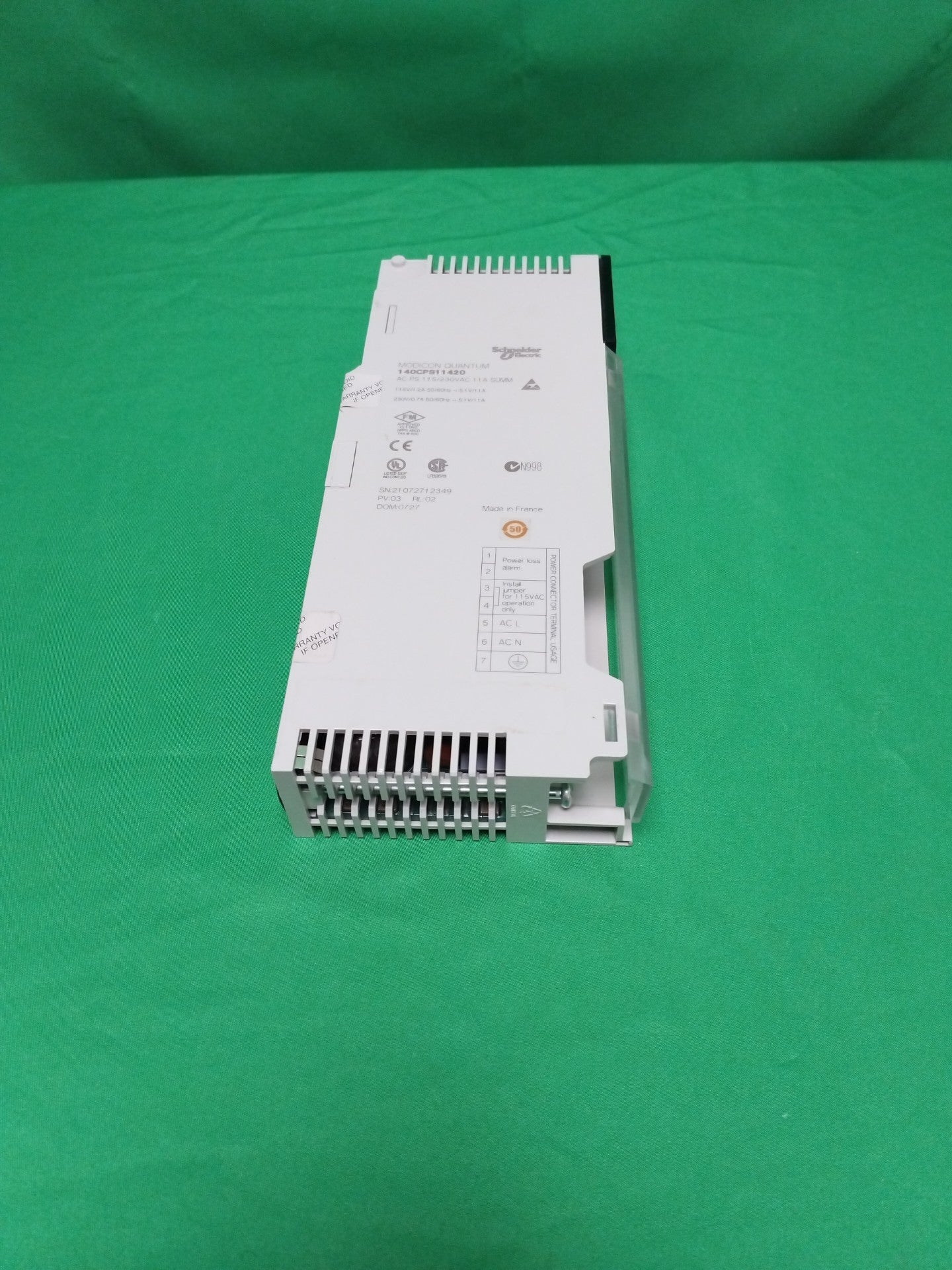 Schneider-Electric 140CPS11420 140CPS11420 Defective