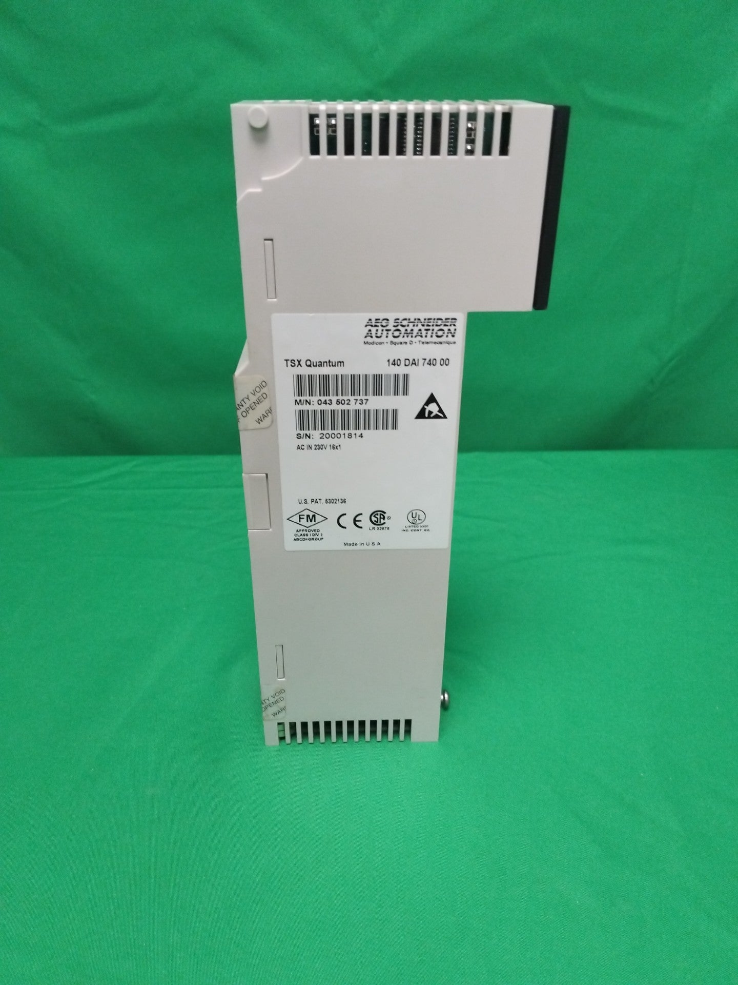 Schneider-Electric 140DAI74000 140DAI74000 Defective