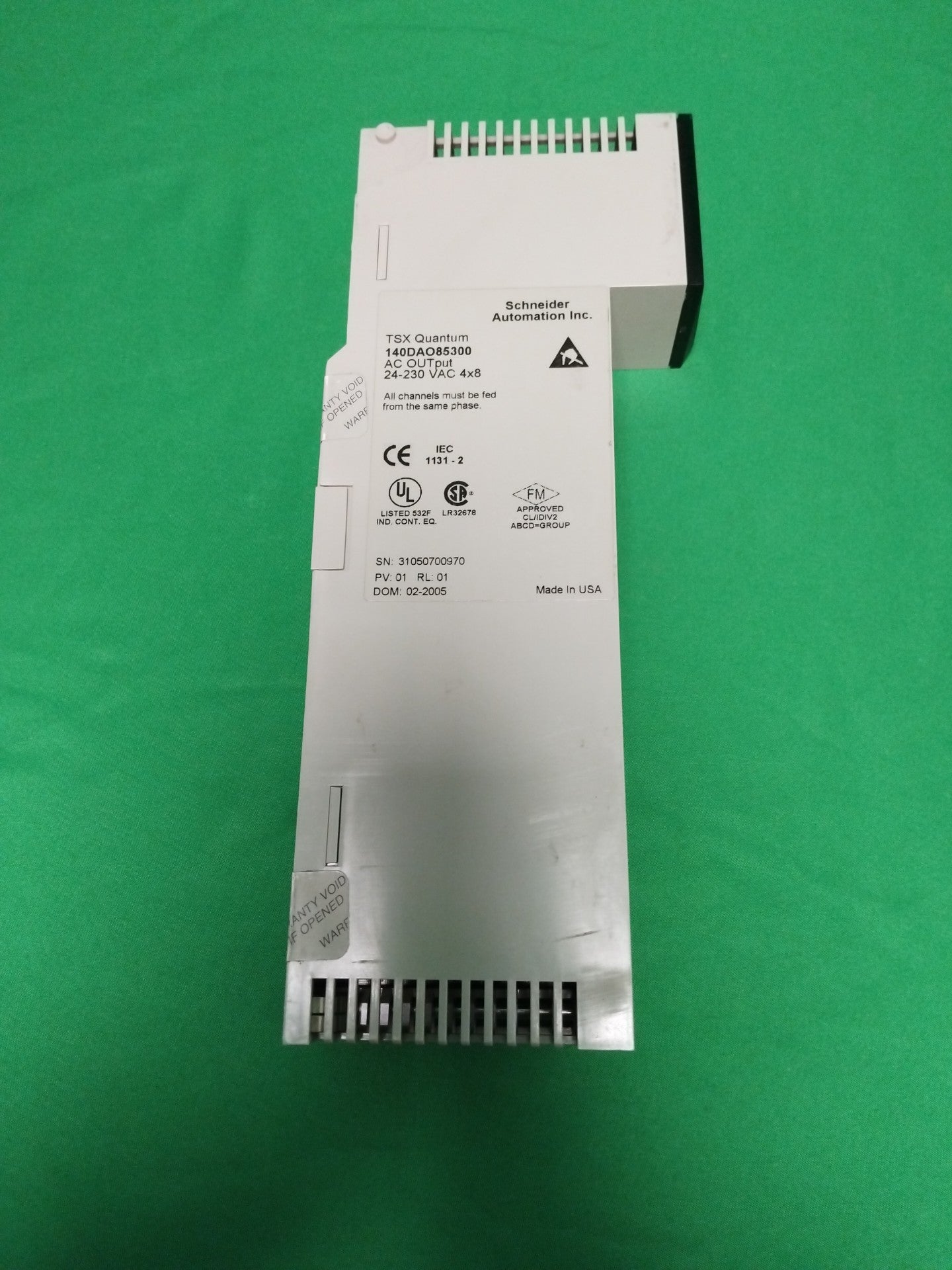 Schneider-Electric 140DAO85300 140DAO85300 Defective