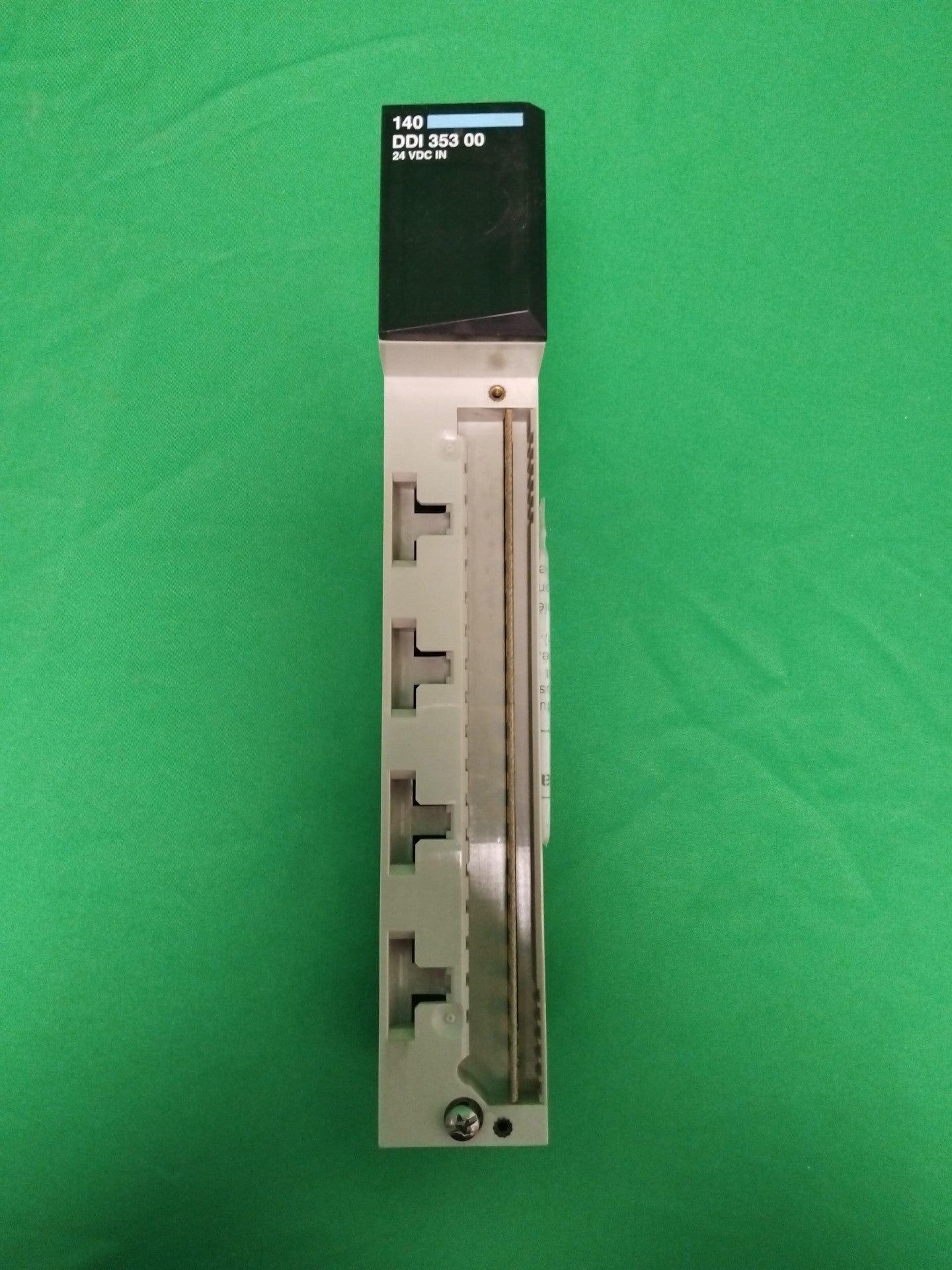 Schneider-Electric 140DDI35300 140DDI35300 Defective