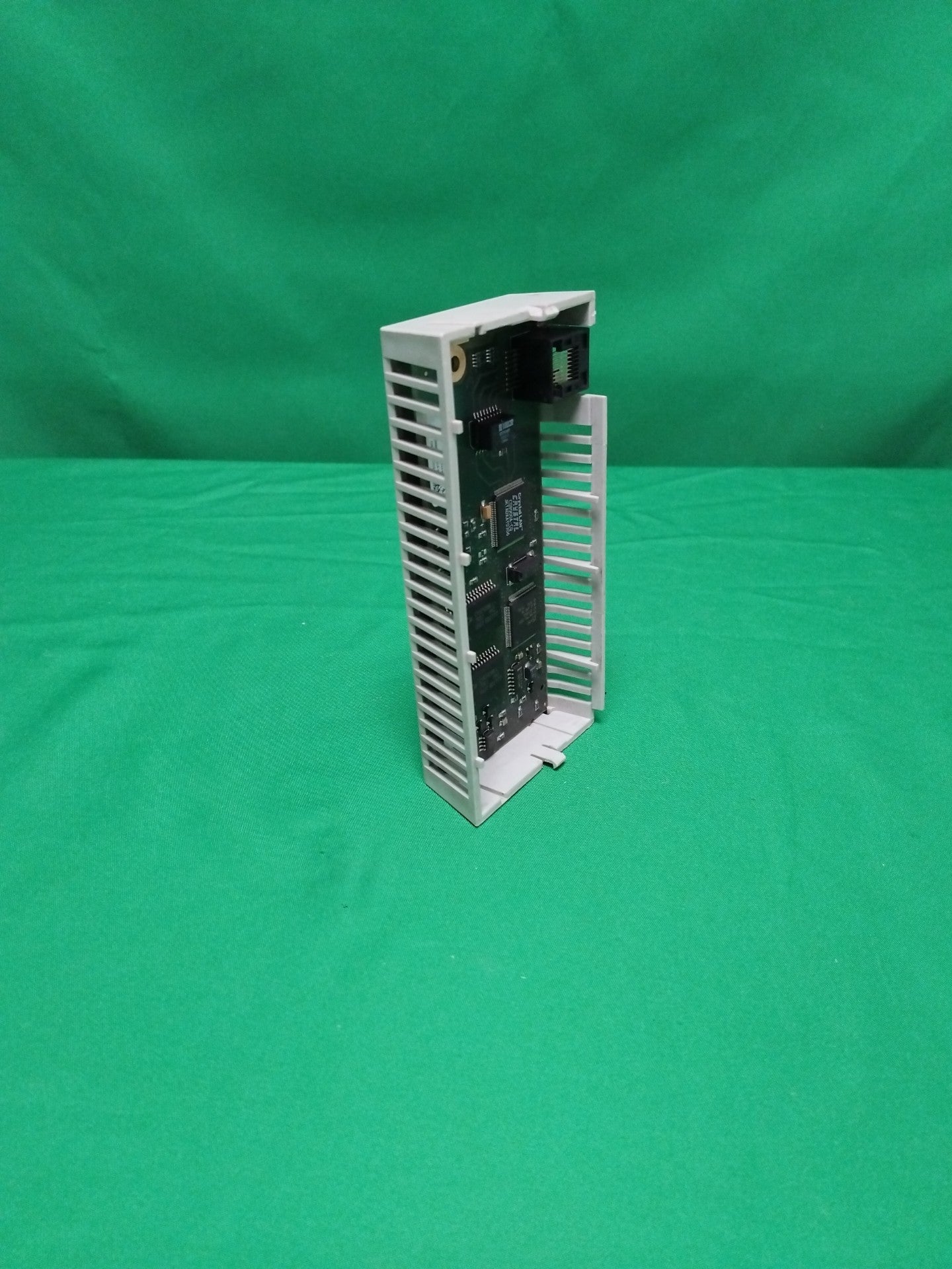 Schneider-Electric 170ENT11002 170ENT11002 Defective