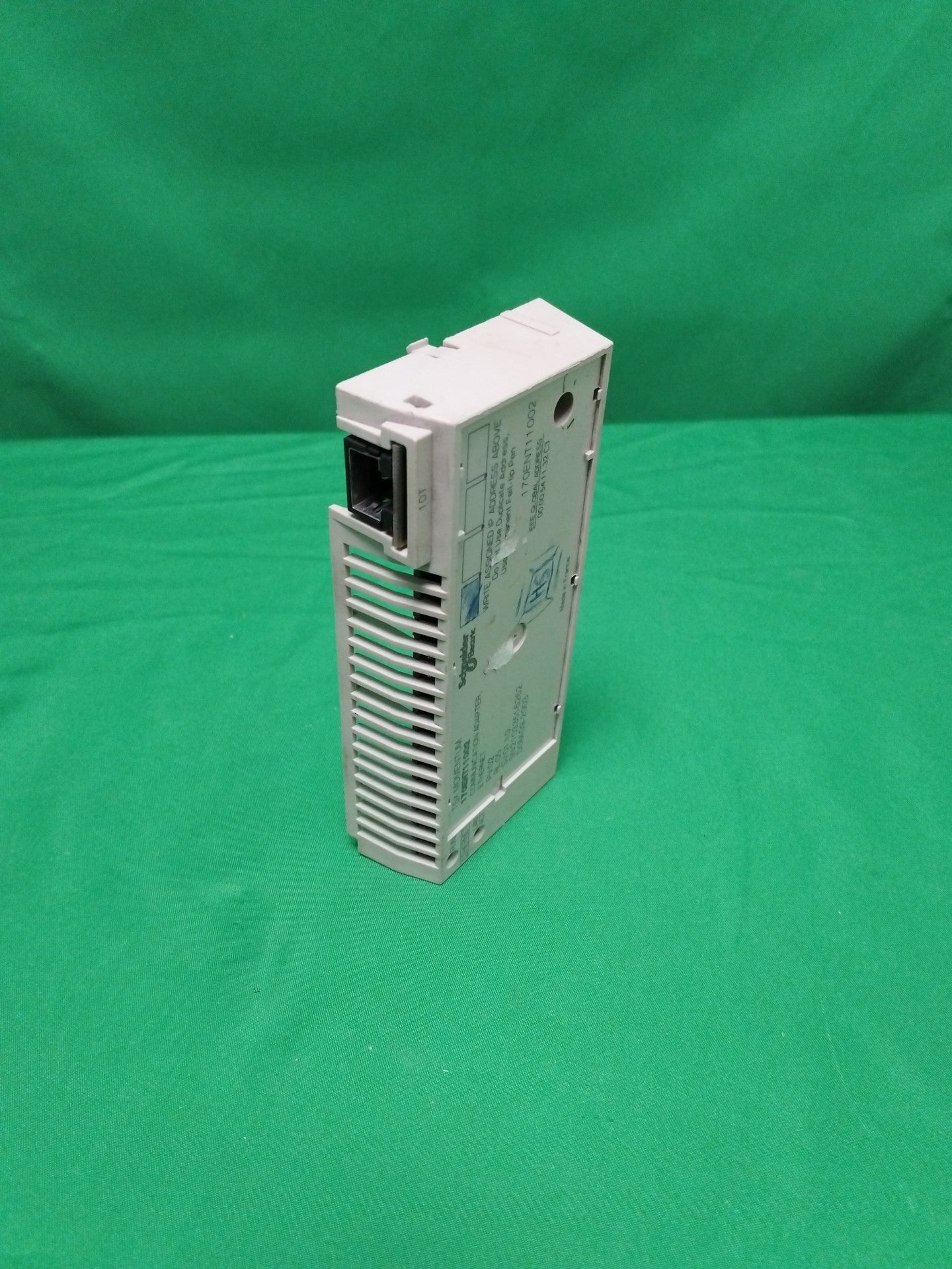 Schneider-Electric 170ENT11002 170ENT11002 Defective