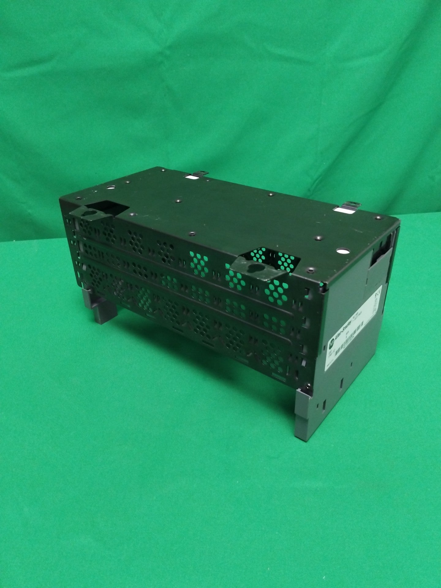 Allen Bradley 1746-A7 SER. B 1746A7SER.B SLC 500