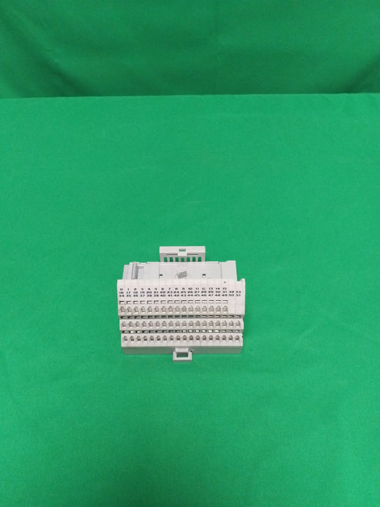 Allen Bradley 1794-TB32S 1794TB32S Serie A