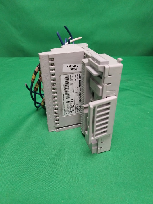 Allen Bradley 1794-TB3 1794TB3