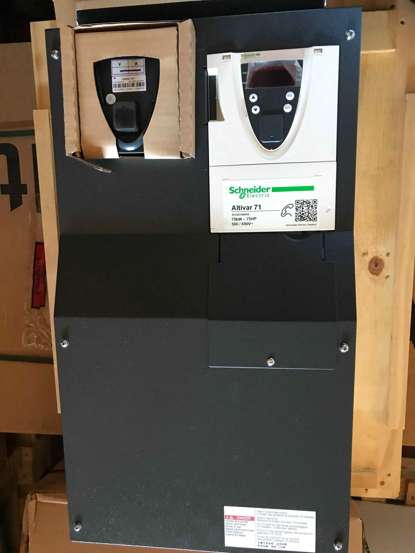 Schneider Electric-ATV71HD75Y/ATV71HD75Y