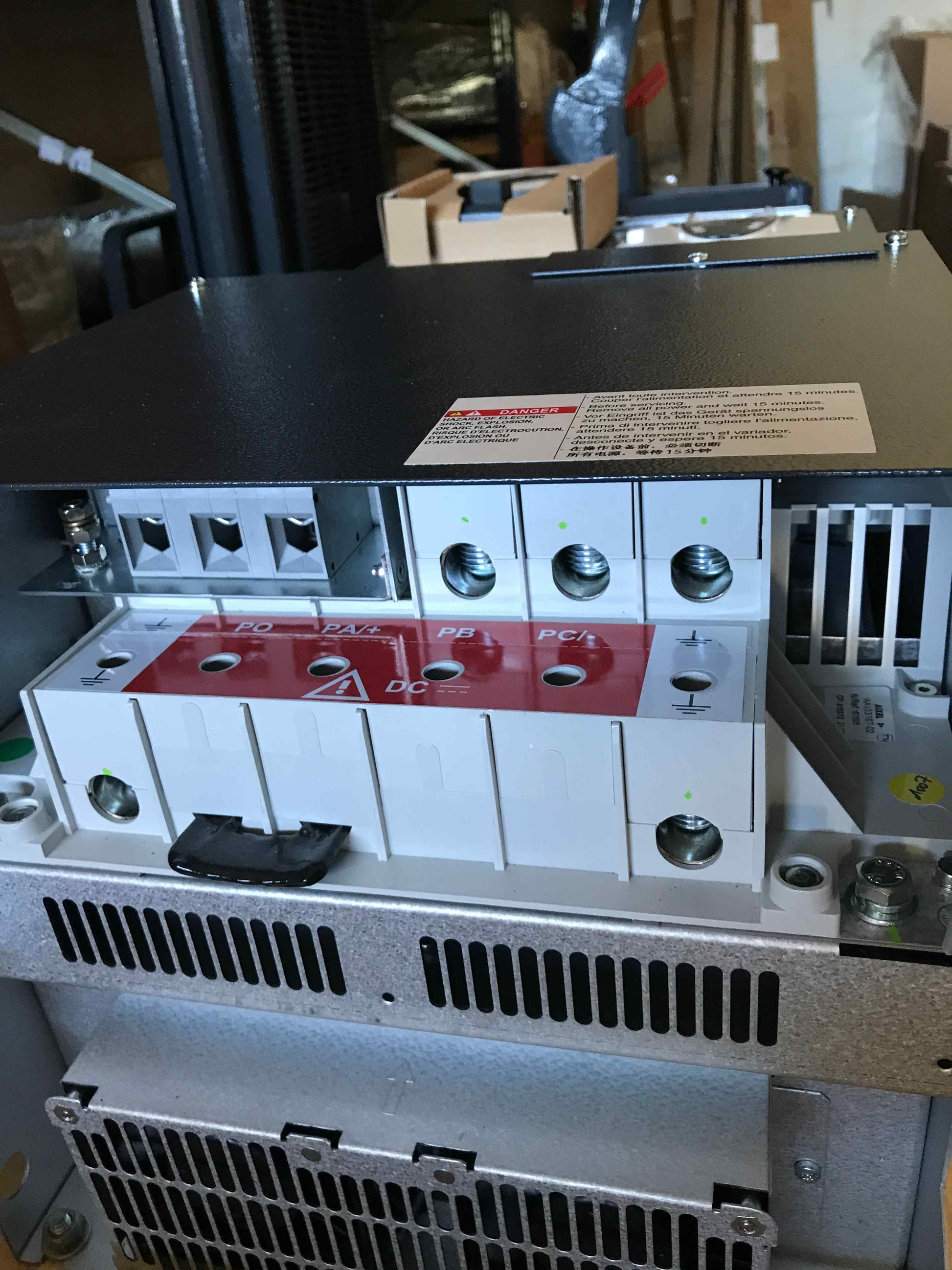 Schneider Electric-ATV71HD75Y/ATV71HD75Y