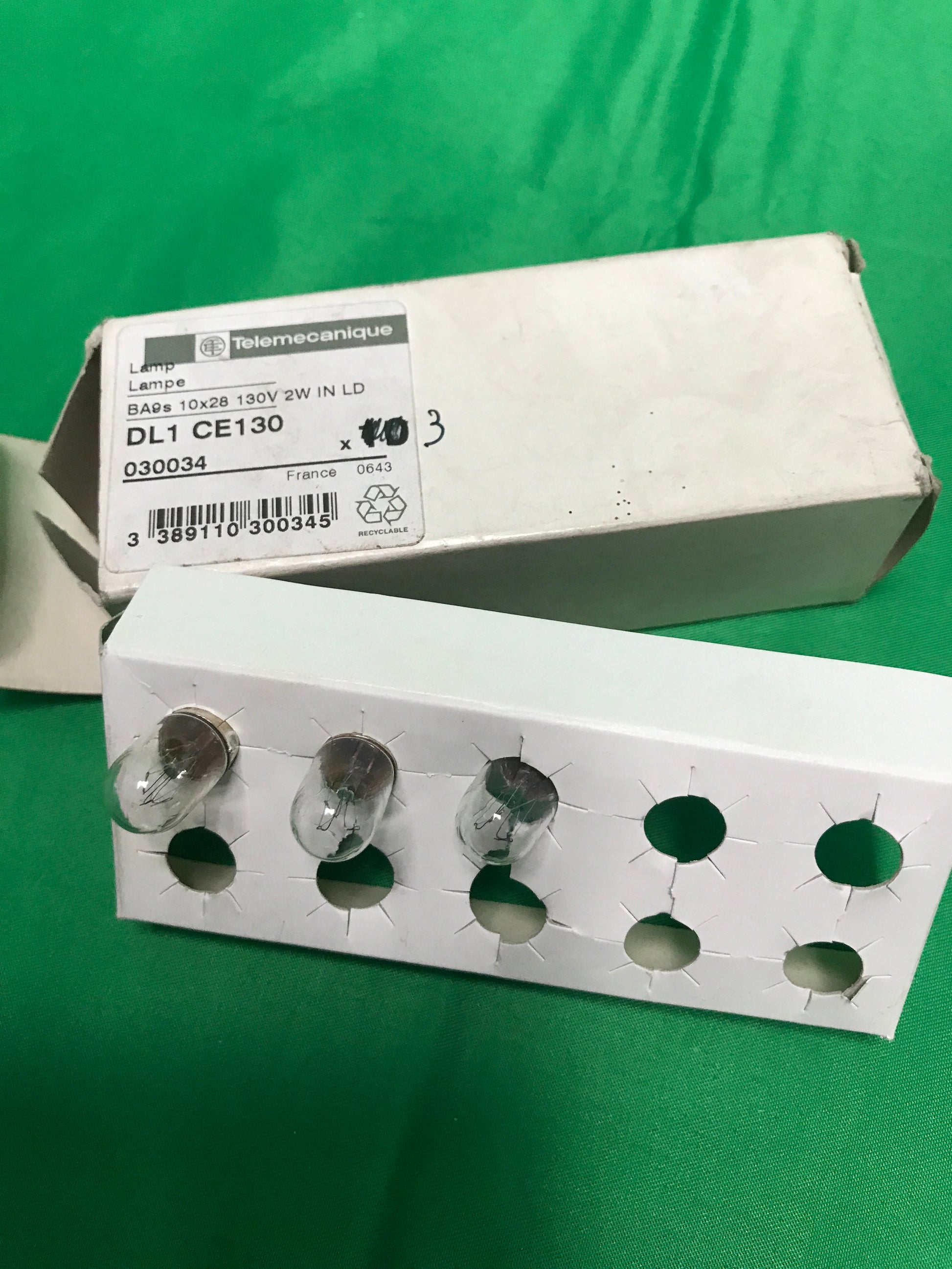 Telemecanique DL1CE130 DL1CE130 BOX OF 3 UNITS OPEN BOX
