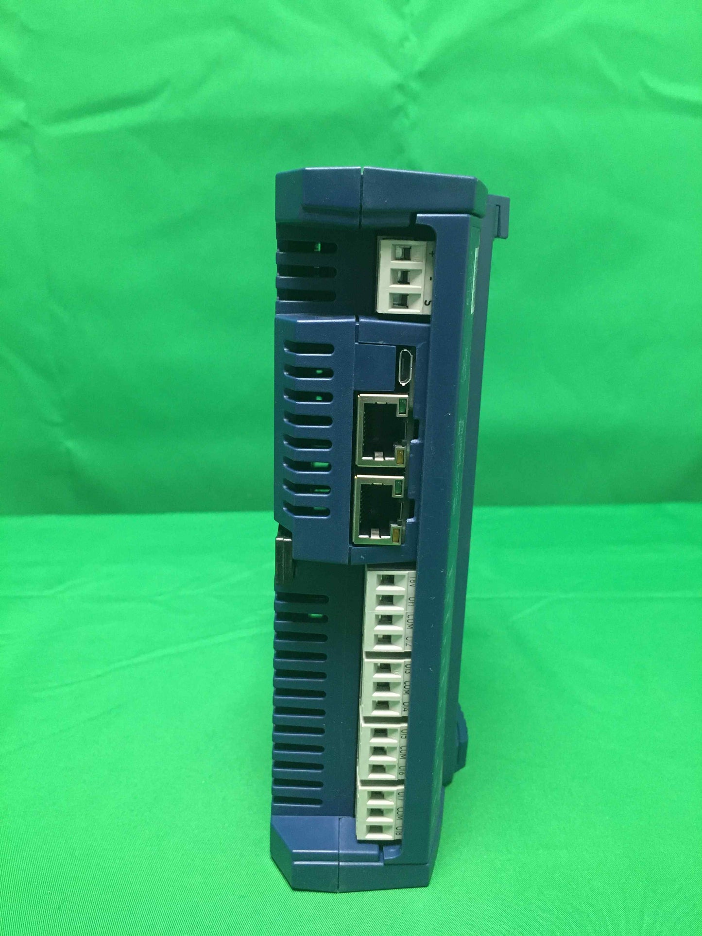 DISTECH CONTROLS ECY-303-01 ECY30301 OPEN BOX ECY-303-01 (SI)