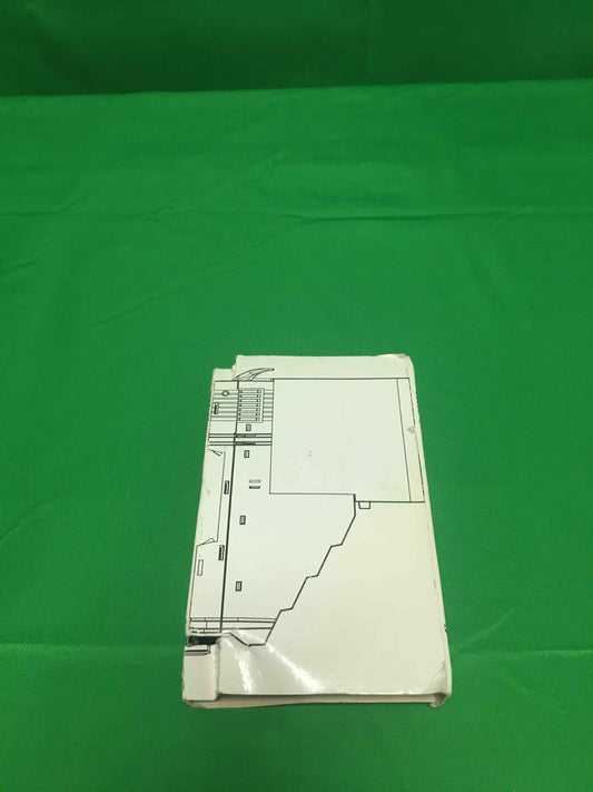 8653