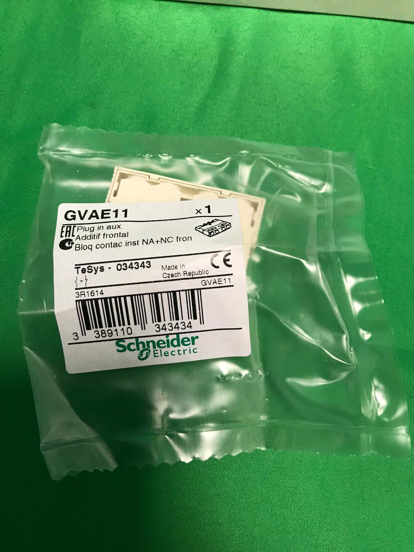 Schneider-Electric GVAE11 GVAE11 6 UNITS OPEN BOX