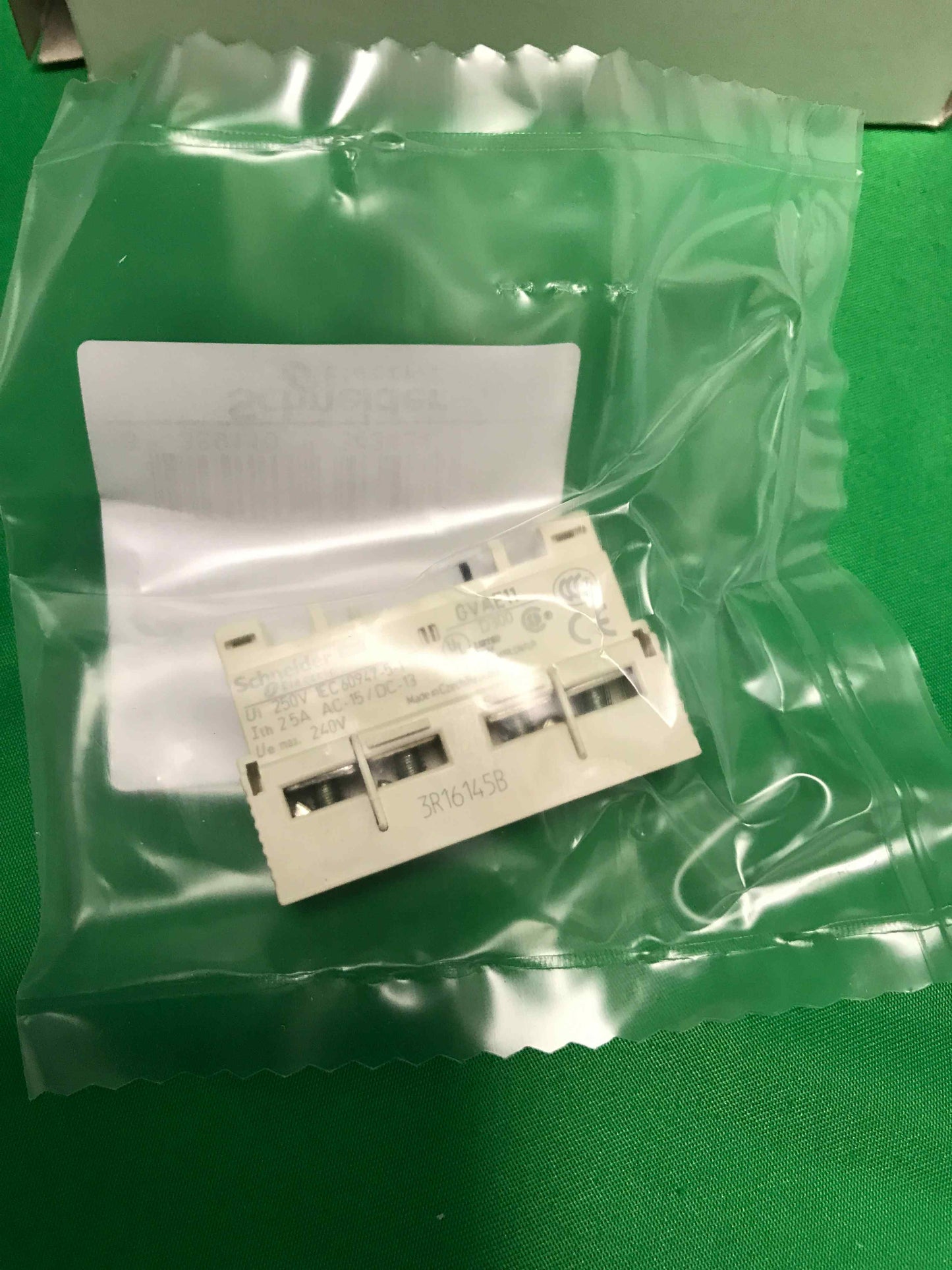 Schneider-Electric GVAE11 GVAE11 6 UNITS OPEN BOX