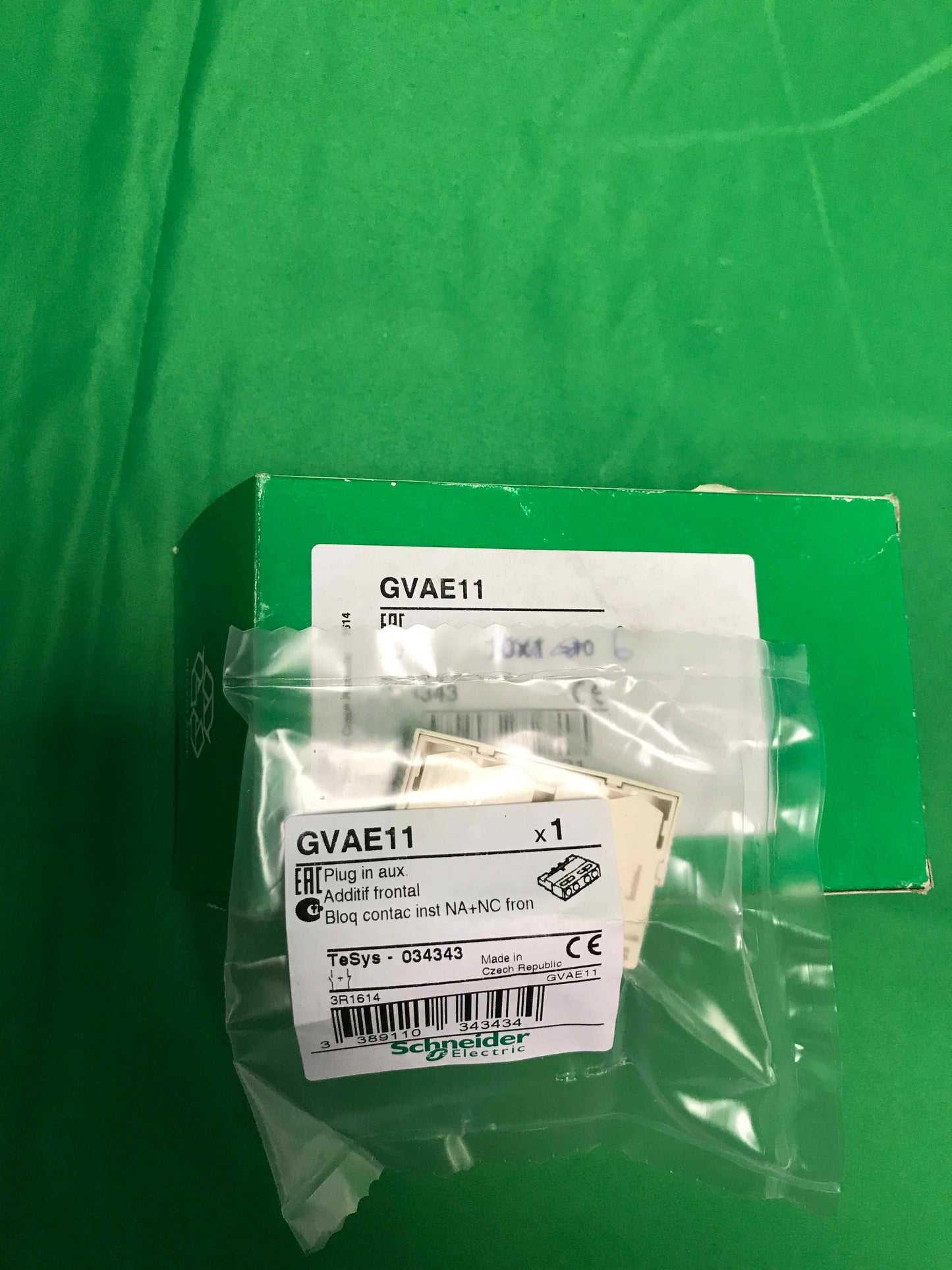 Schneider-Electric GVAE11 GVAE11 6 UNITS OPEN BOX