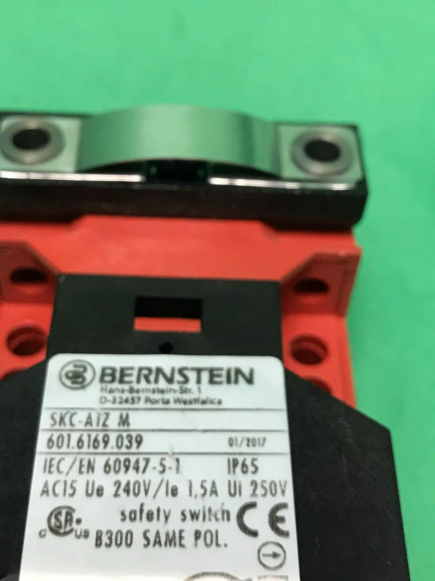 BERNSTEIN-SKC-AIZ M/SKCAIZM