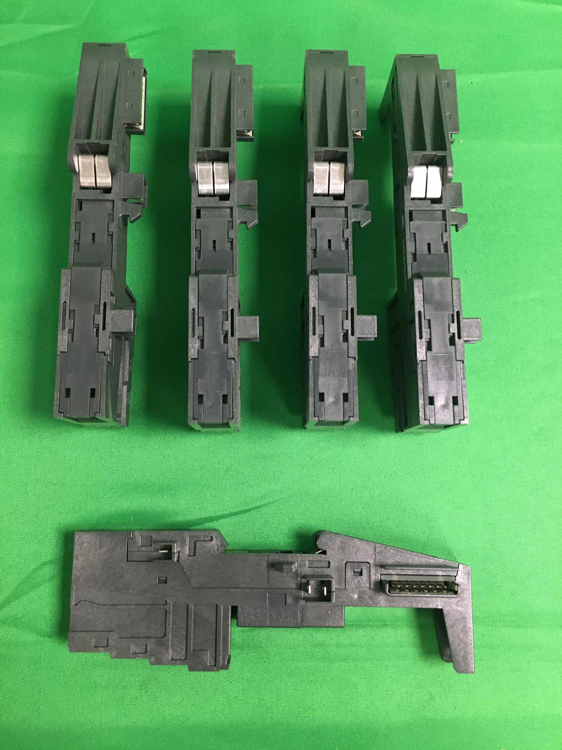 Siemens 6ES7 193-4CB30-0AA0 6ES71934CB300AA0 5 UNITS OPEN BOX