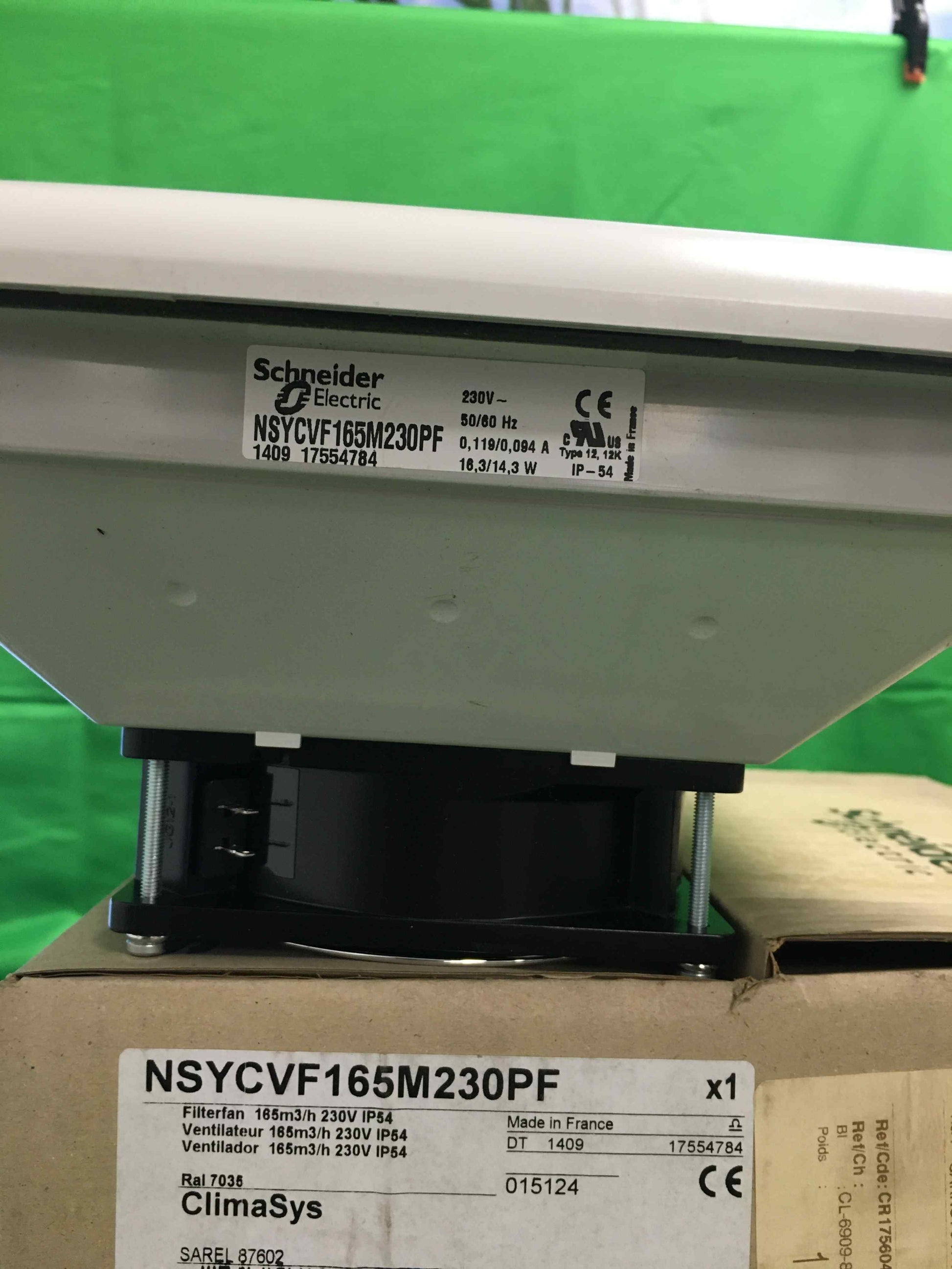 Schneider-Electric NSYCVF165M230PF NSYCVF165M230PF