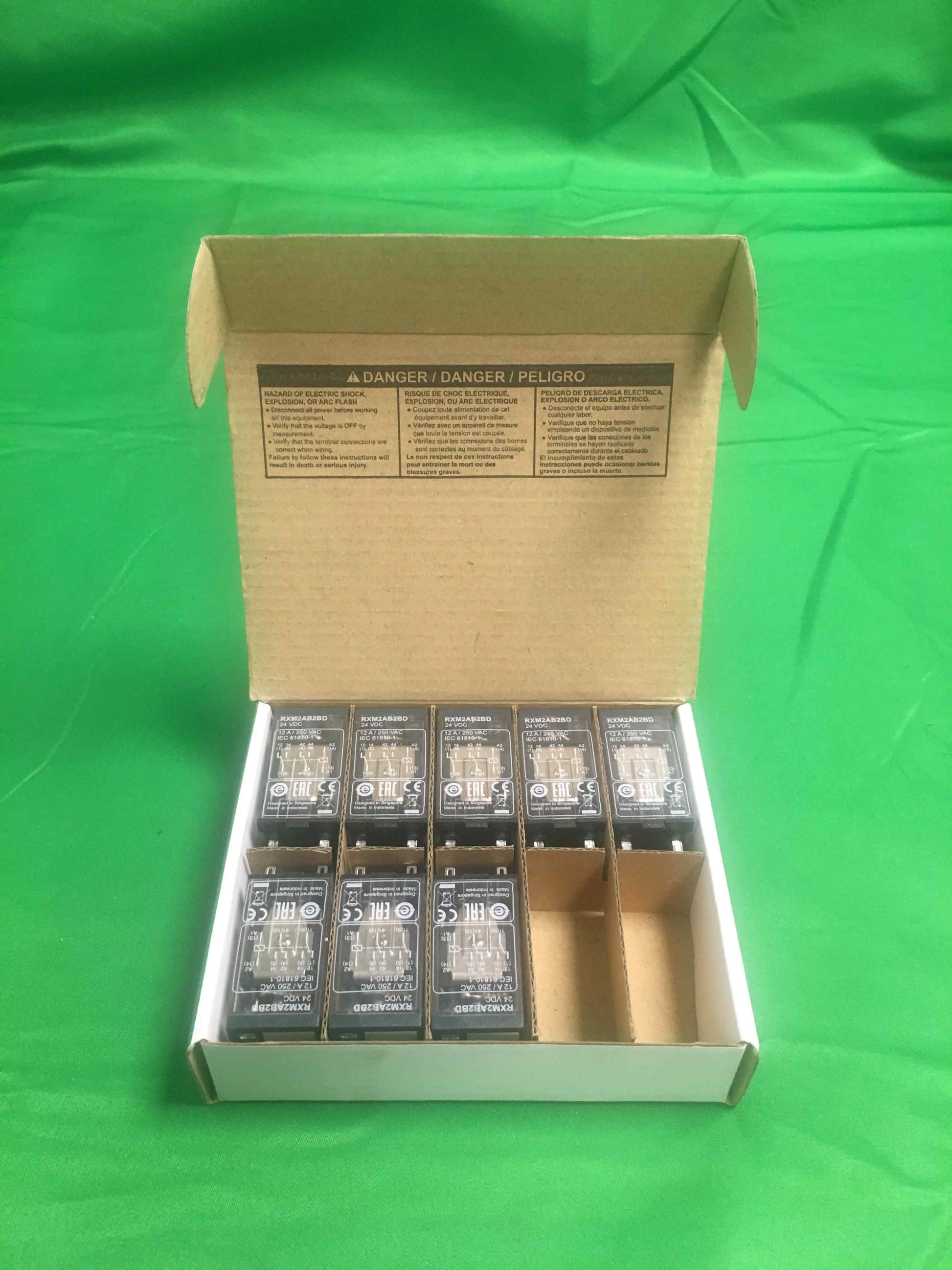 Schneider-Electric RXM2AB2BD RXM2AB2BD BOX OF 8 UNITS