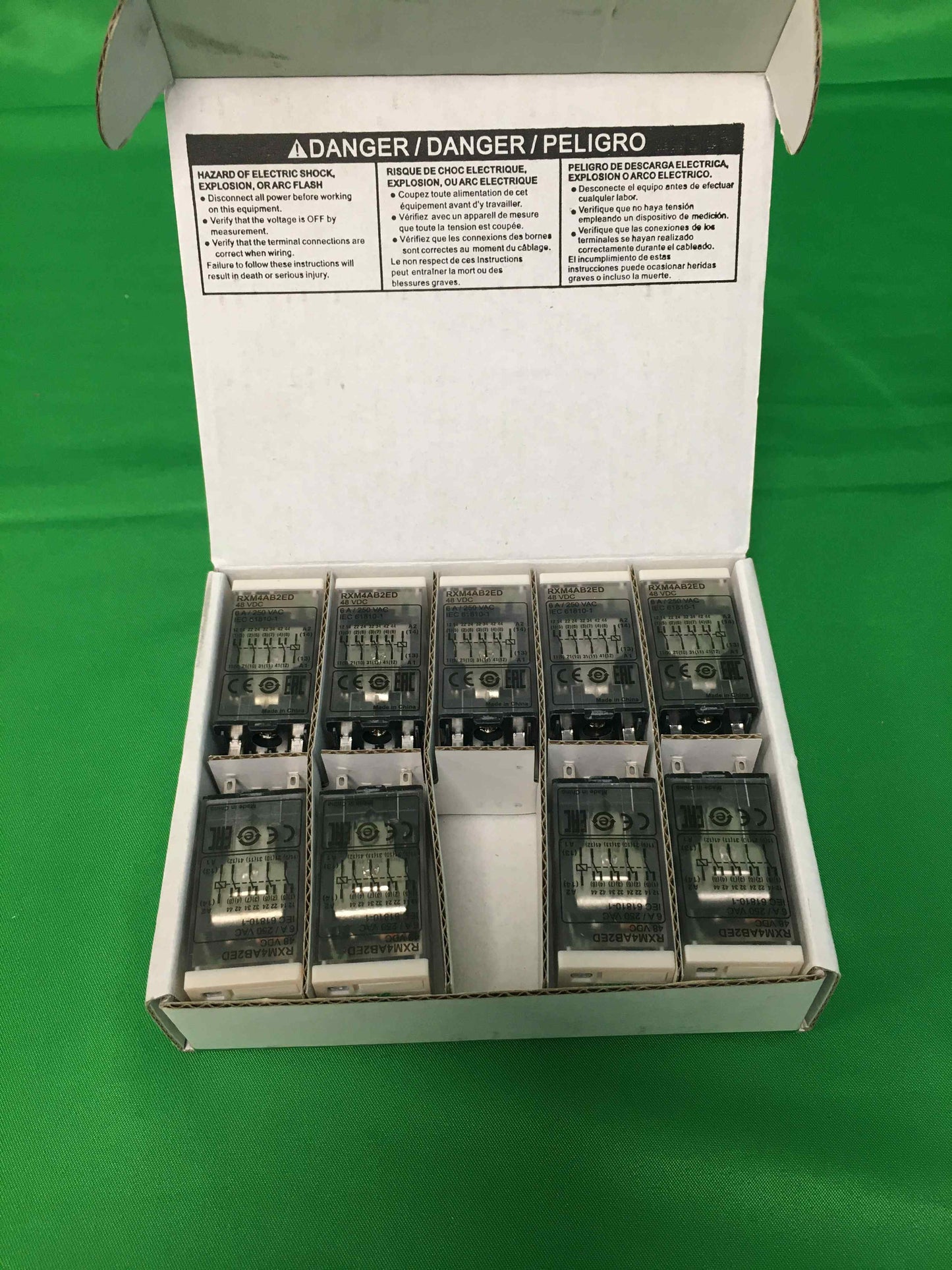 Schneider-Electric RXM4AB2ED RXM4AB2ED BOX OF 9 UNITS OPEN BOX