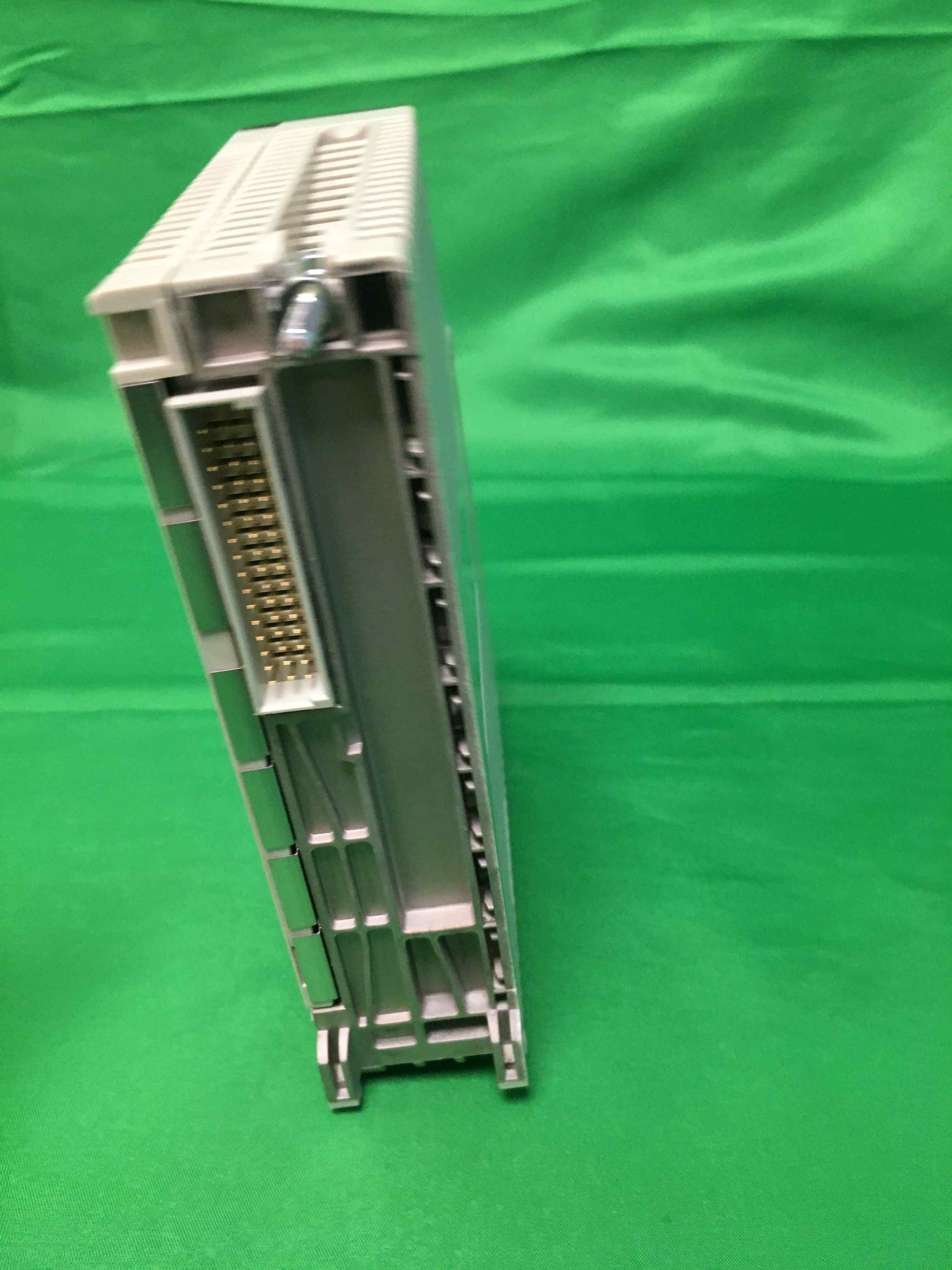 Schneider-Electric TSXDEY16D3 OPEN BOX TSXDEY16D3 OPEN BOX REF TSXBL Y 01