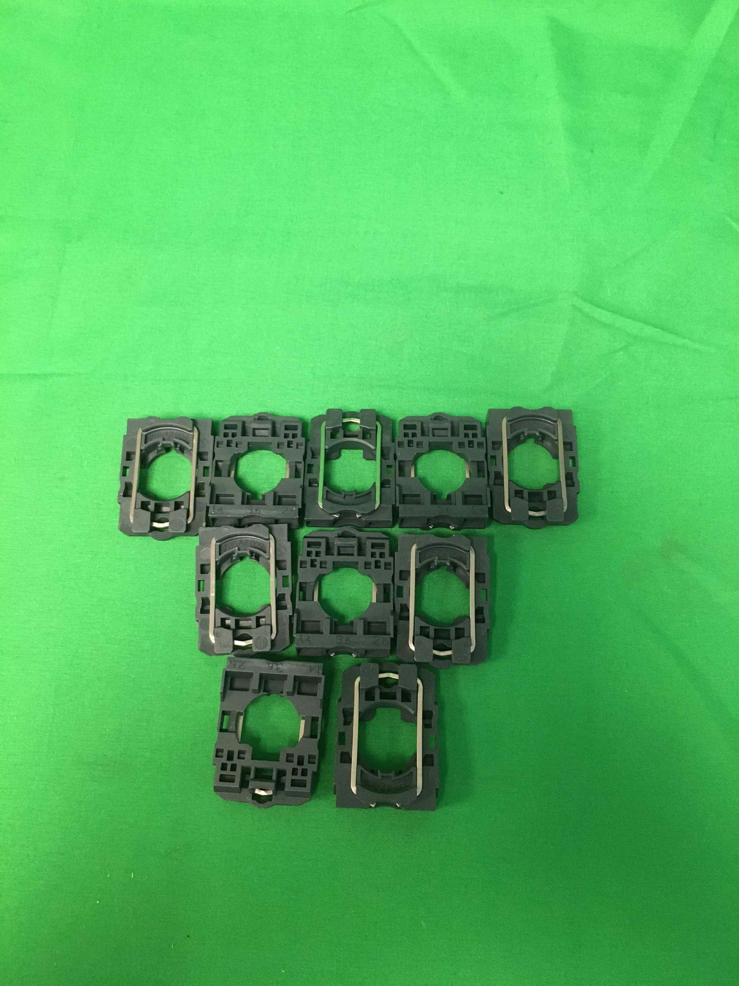 Schneider-Electric ZB5 AZ009 ZB5AZ009 10 UNITS