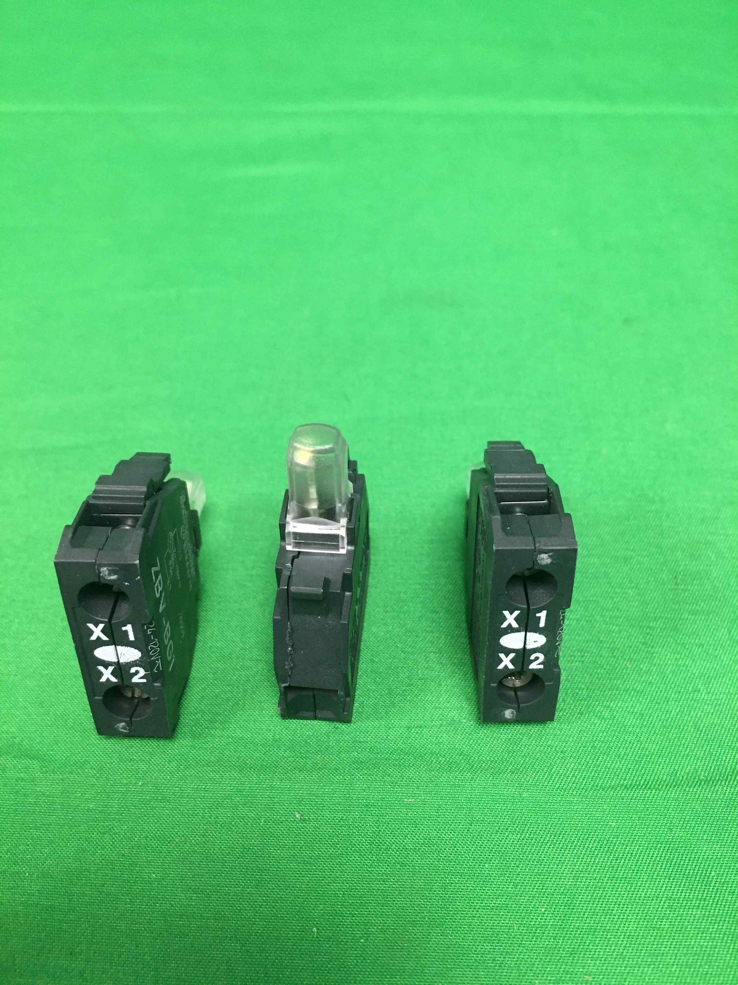 Schneider-Electric ZBV BG1 OPEN BOX ZBVBG1 3 UNITS