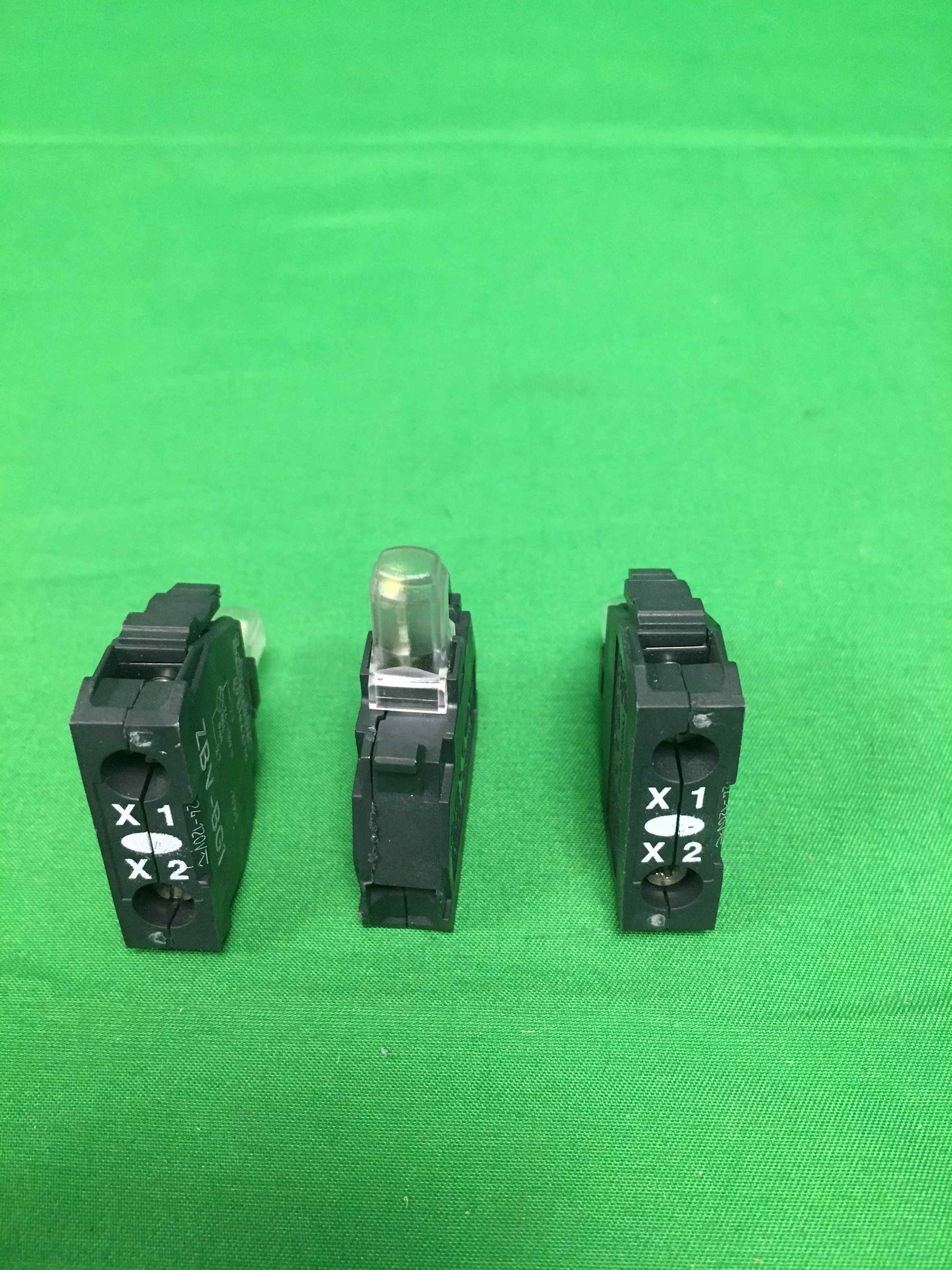 Schneider-Electric ZBV BG1 OPEN BOX ZBVBG1 3 UNITS