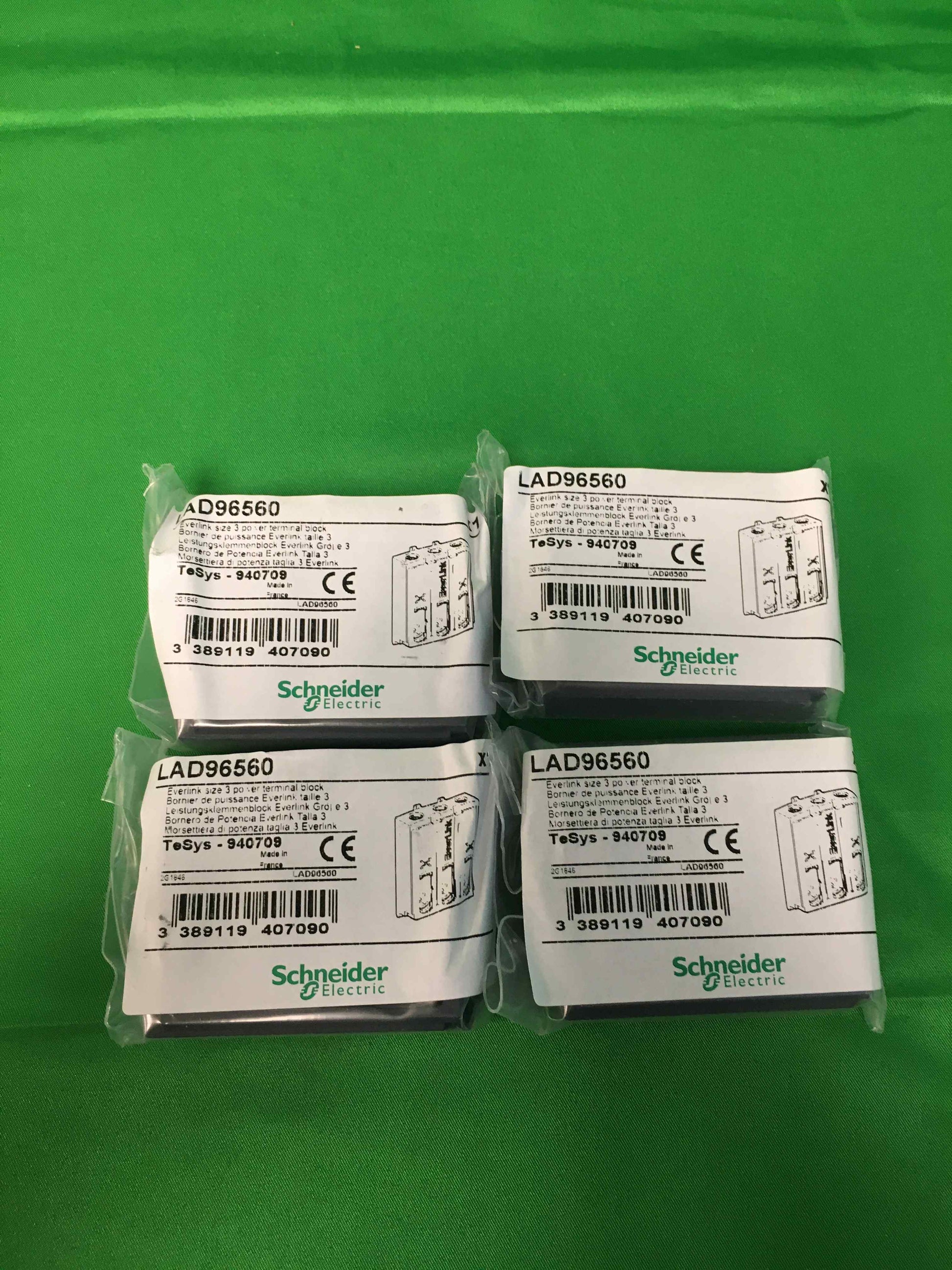 Schneider-Electric LAD96560 LAD96560 BOX OF 4 UNITS OPEN BOX