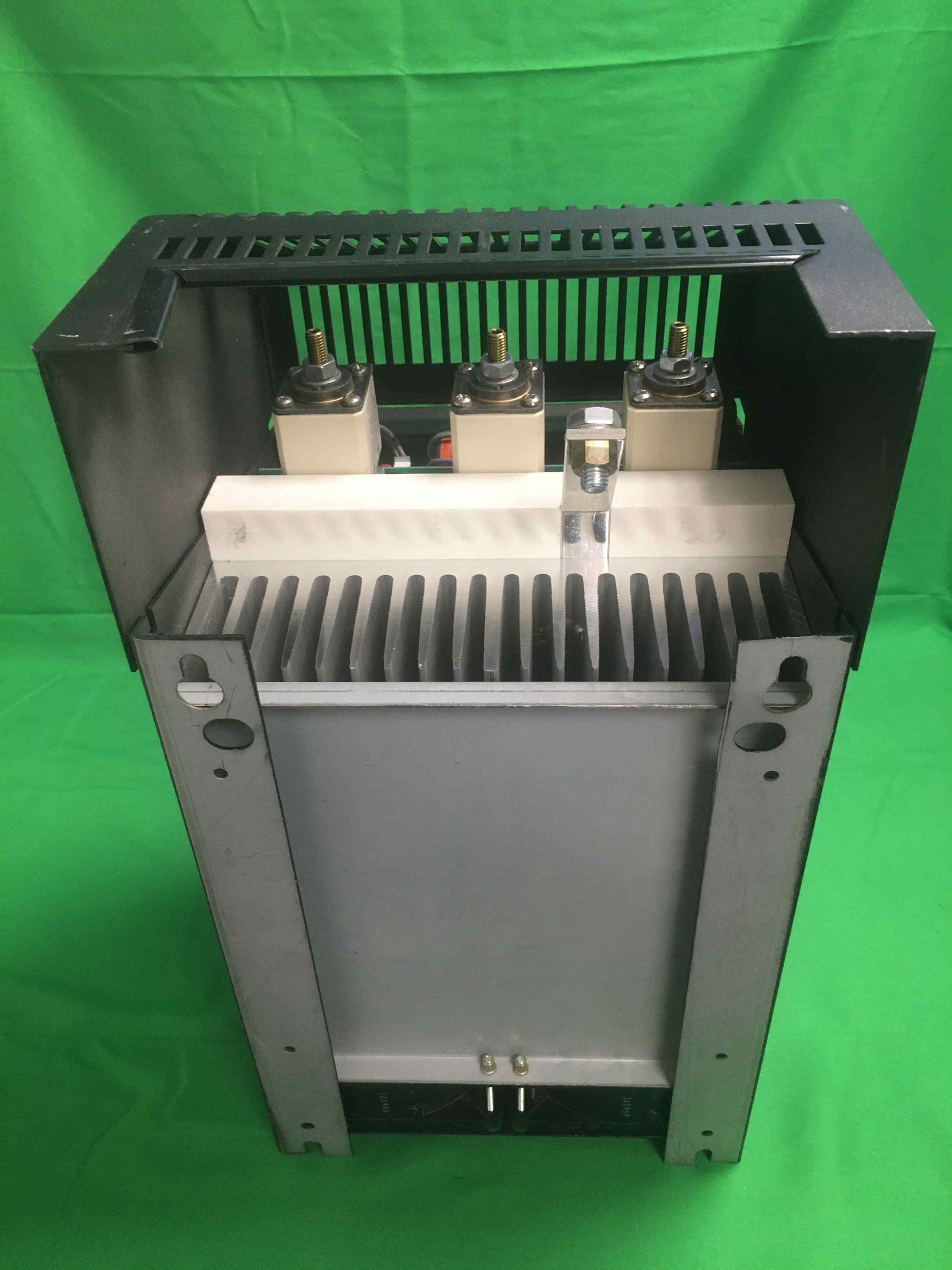 EUROTHERM-TC3001 100A 220V240 415 4mA20 PA NRP 3D IND SD