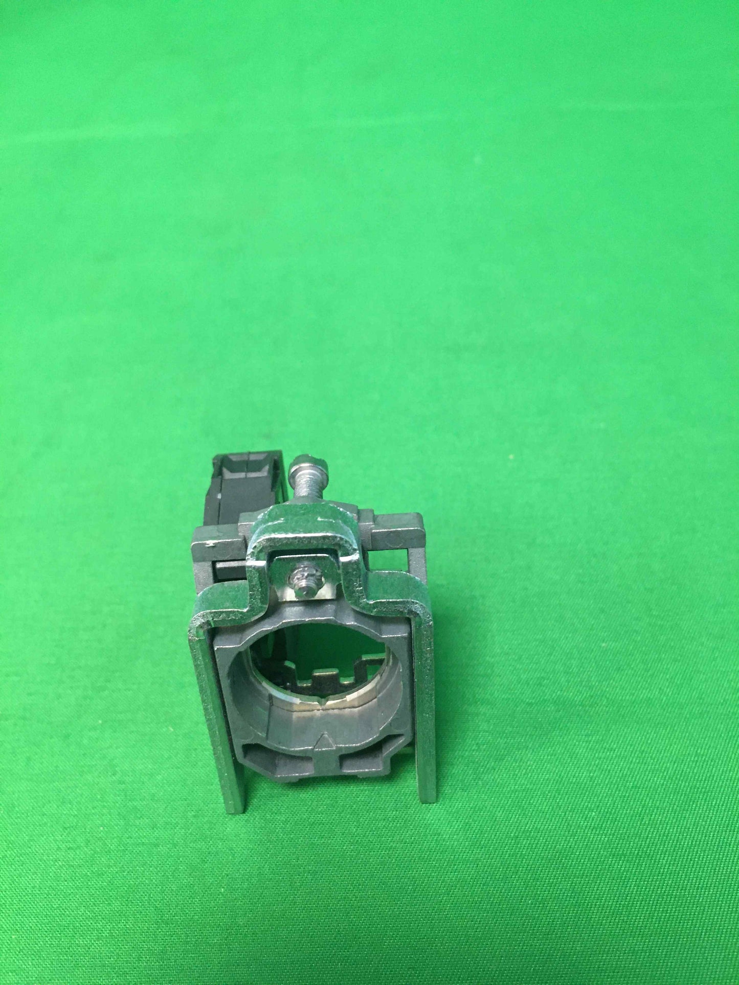 Schneider-Electric ZB4 BZ101 ZB4BZ101 BOX OF 5 UNITS