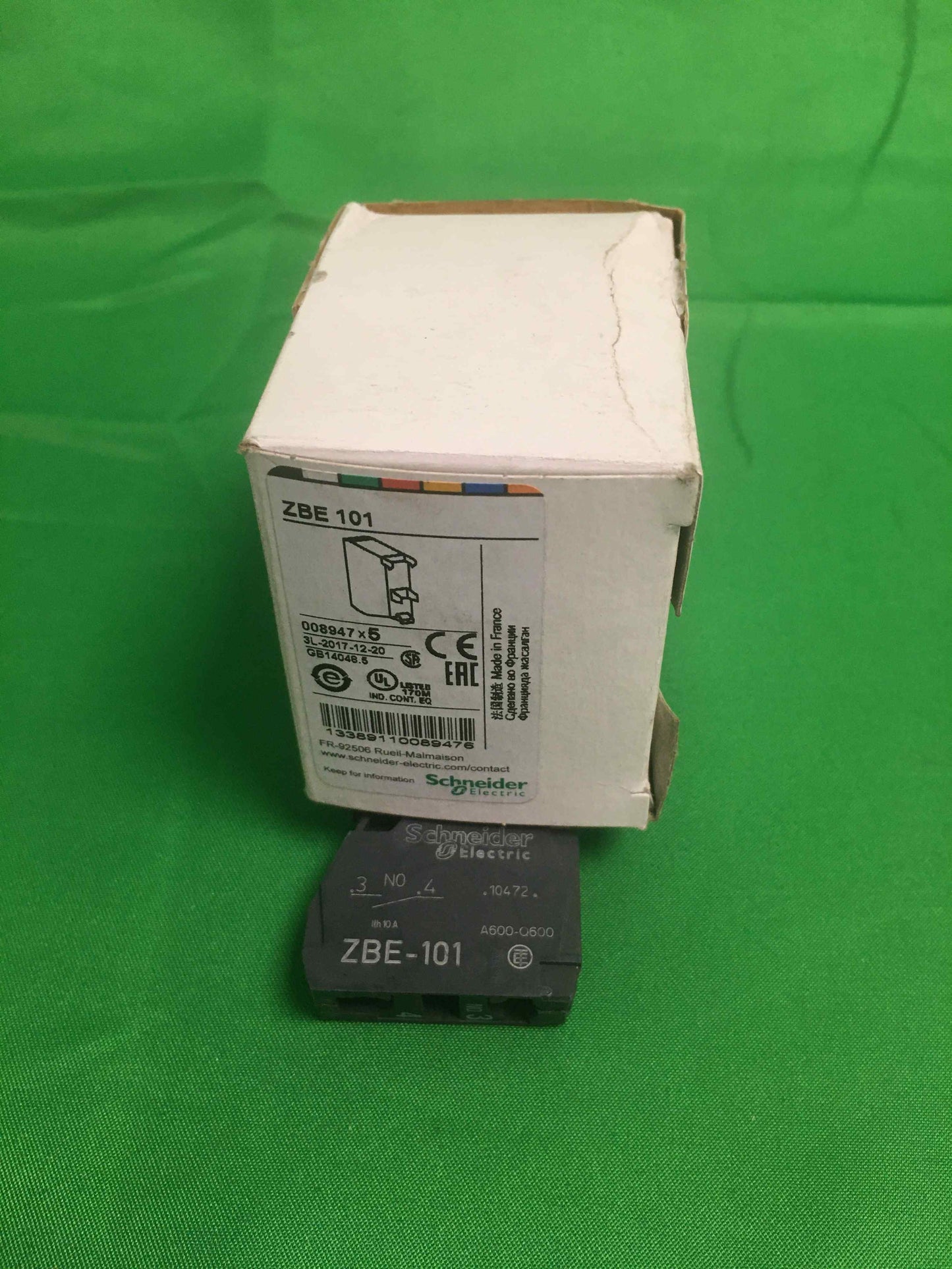 Schneider-Electric ZBE 101 ZBE101 5 UNITS