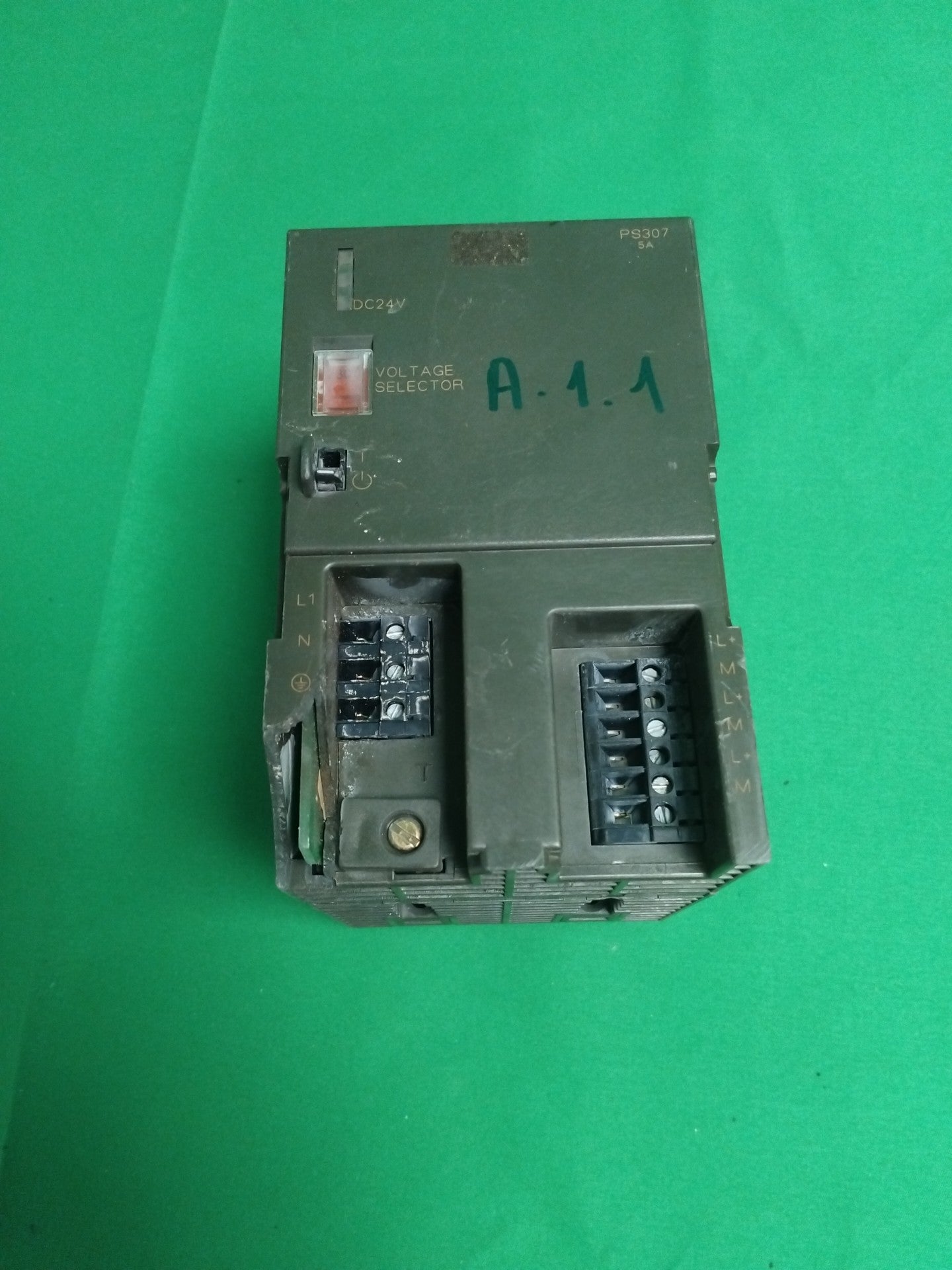 SIEMENS 6ES7 307-1EA00-0AA0 6ES73071EA000AA0 Defective