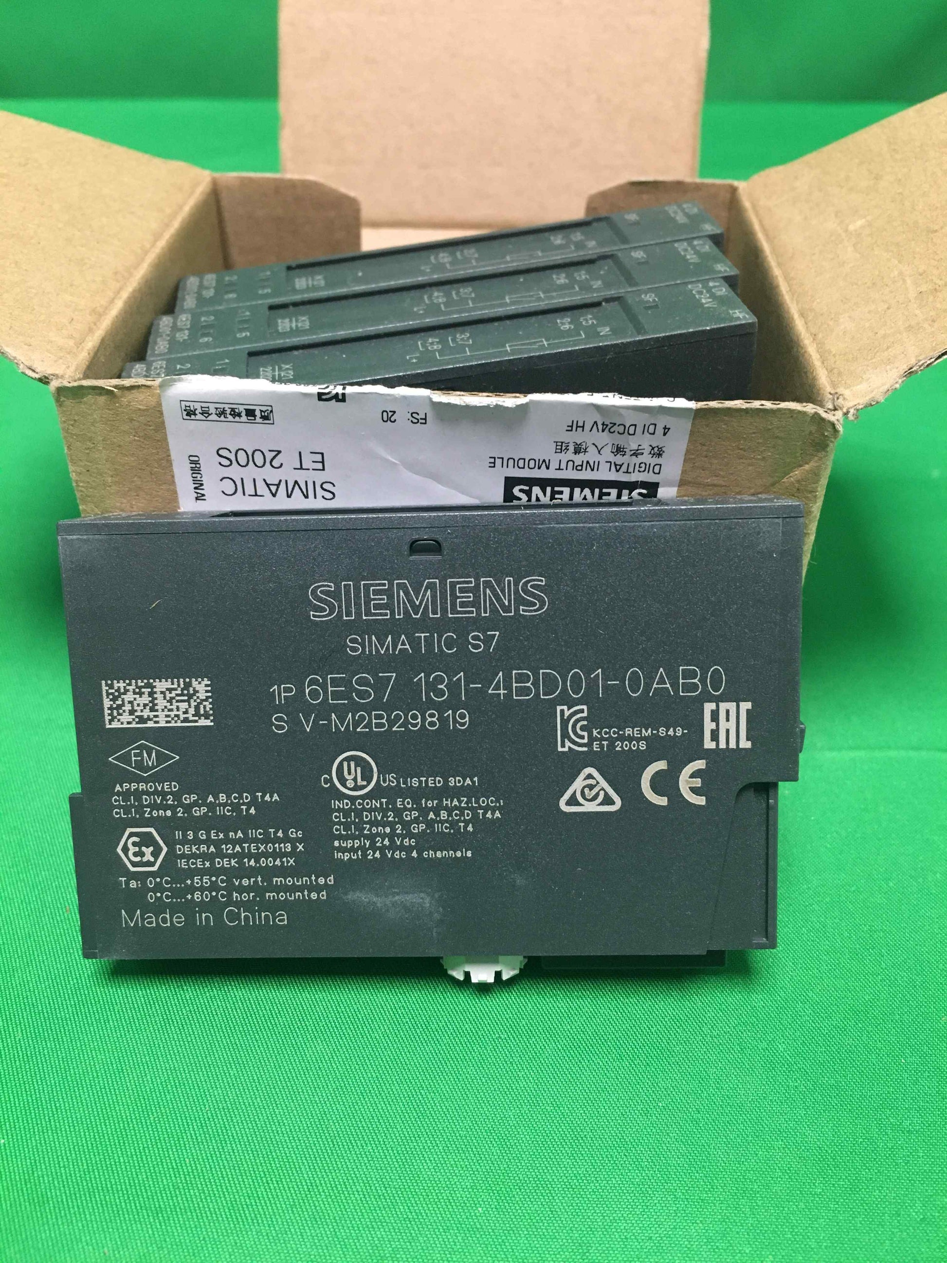 Siemens 6ES7 131-4BD01-0AB0 6ES71314BD010AB0 OPEN BOX / BOX OF 4 UNITS