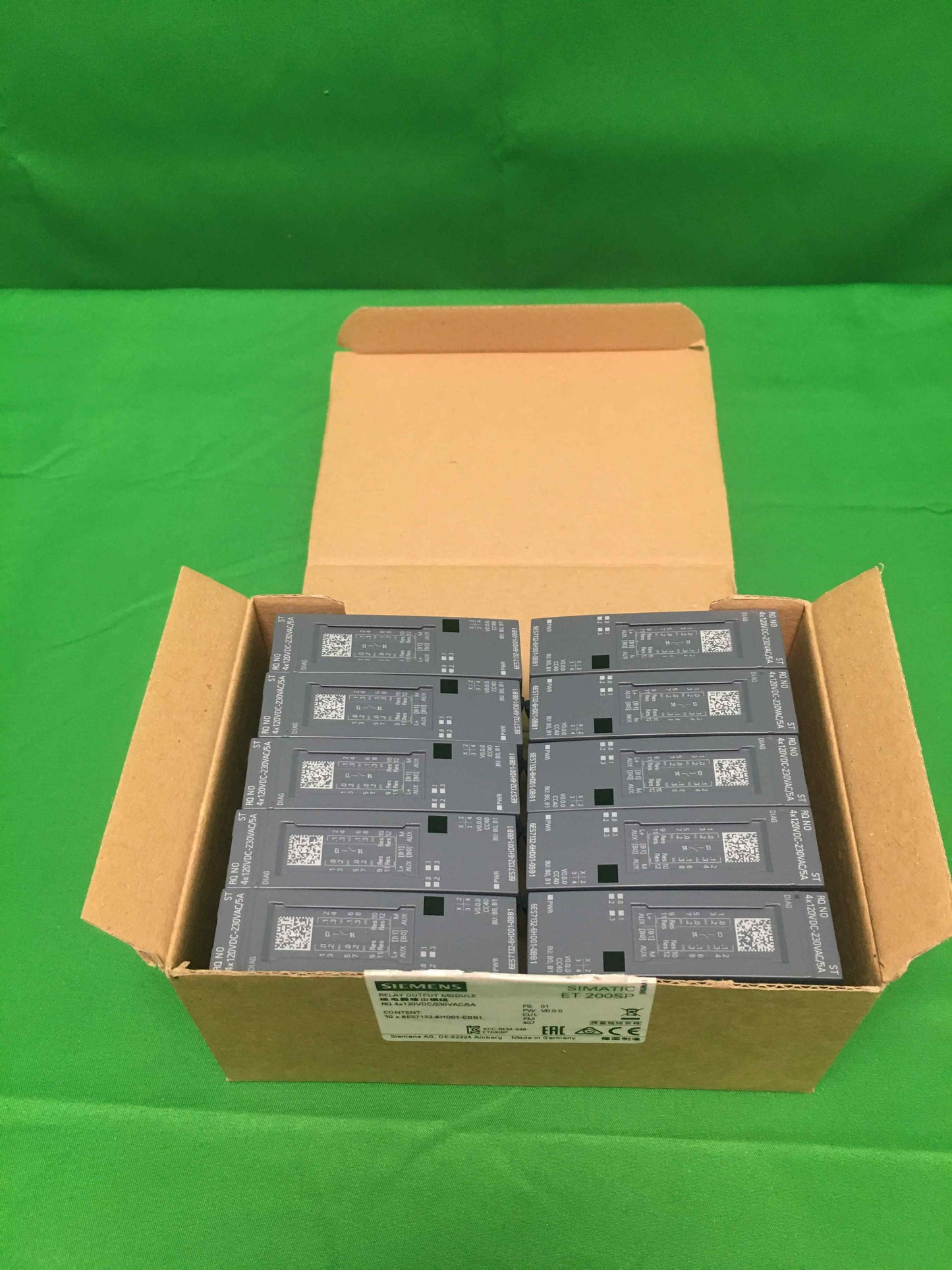 Siemens 6ES7 132-6HD01-0BB1 6ES71326HD010BB1 BOX OF 10 UNITS OPEN BOX