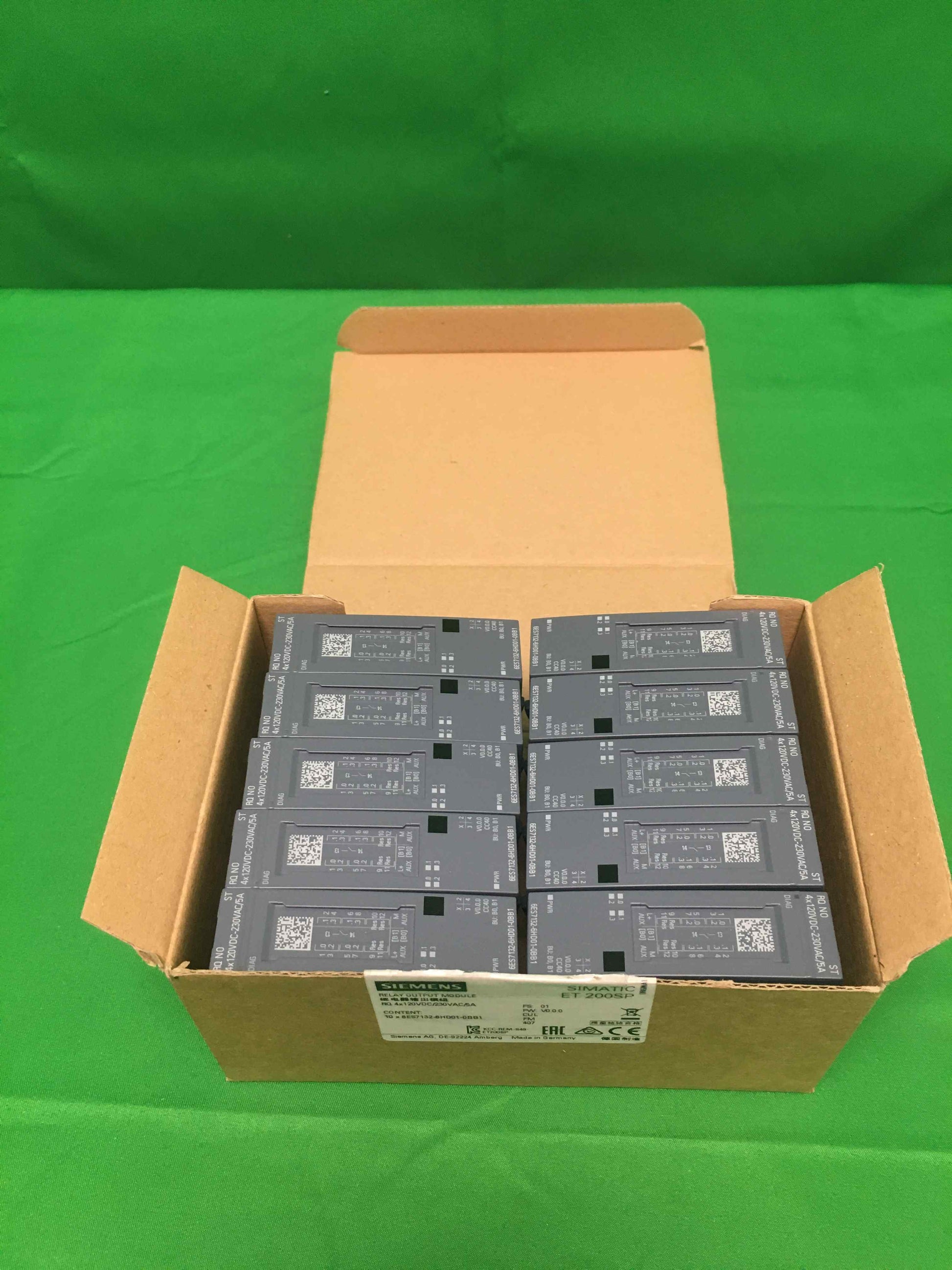 Siemens 6ES7 132-6HD01-0BB1 6ES71326HD010BB1 BOX OF 10 UNITS OPEN BOX
