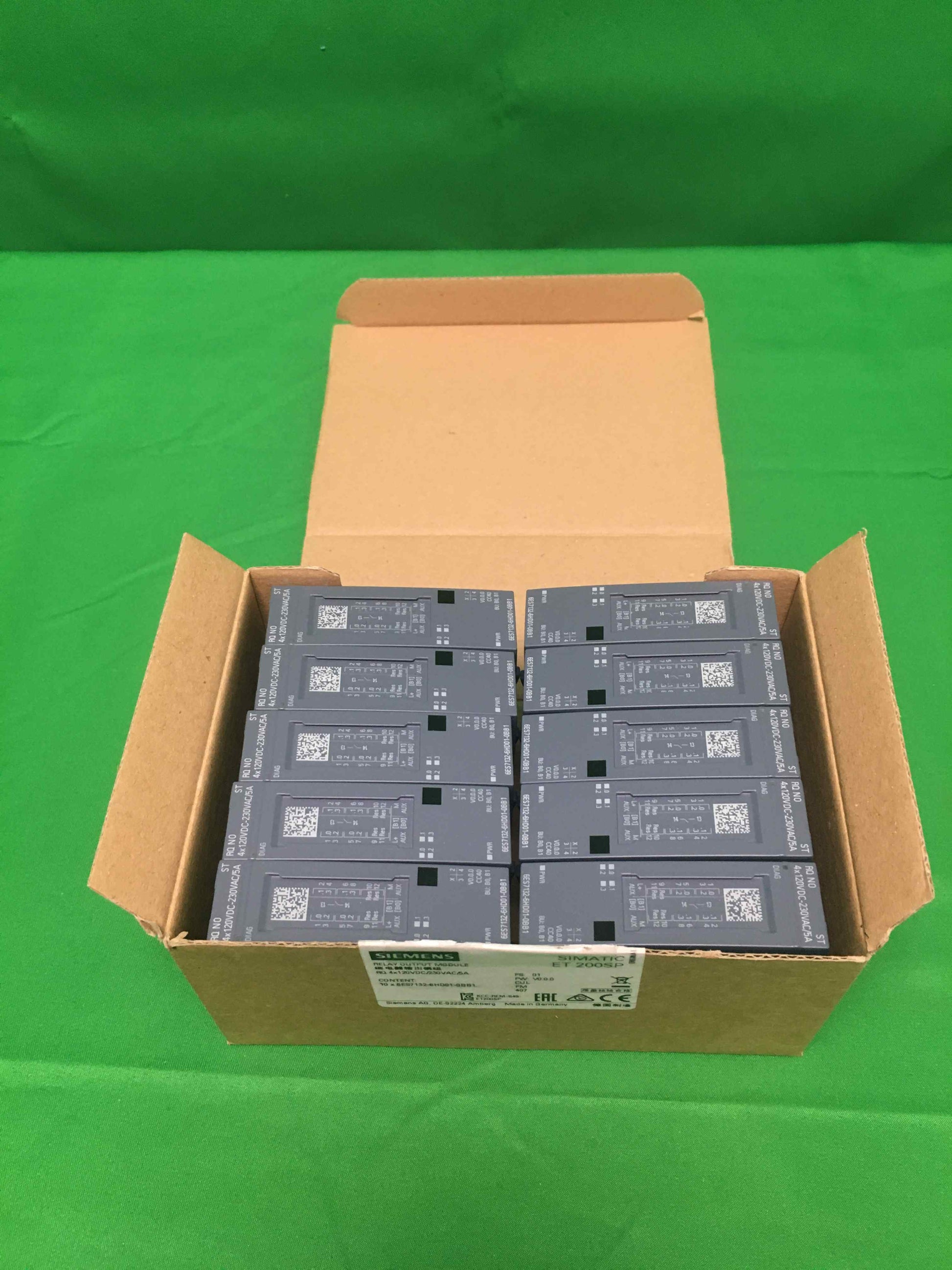 Siemens 6ES7 132-6HD01-0BB1 6ES71326HD010BB1 BOX OF 10 UNITS OPEN BOX
