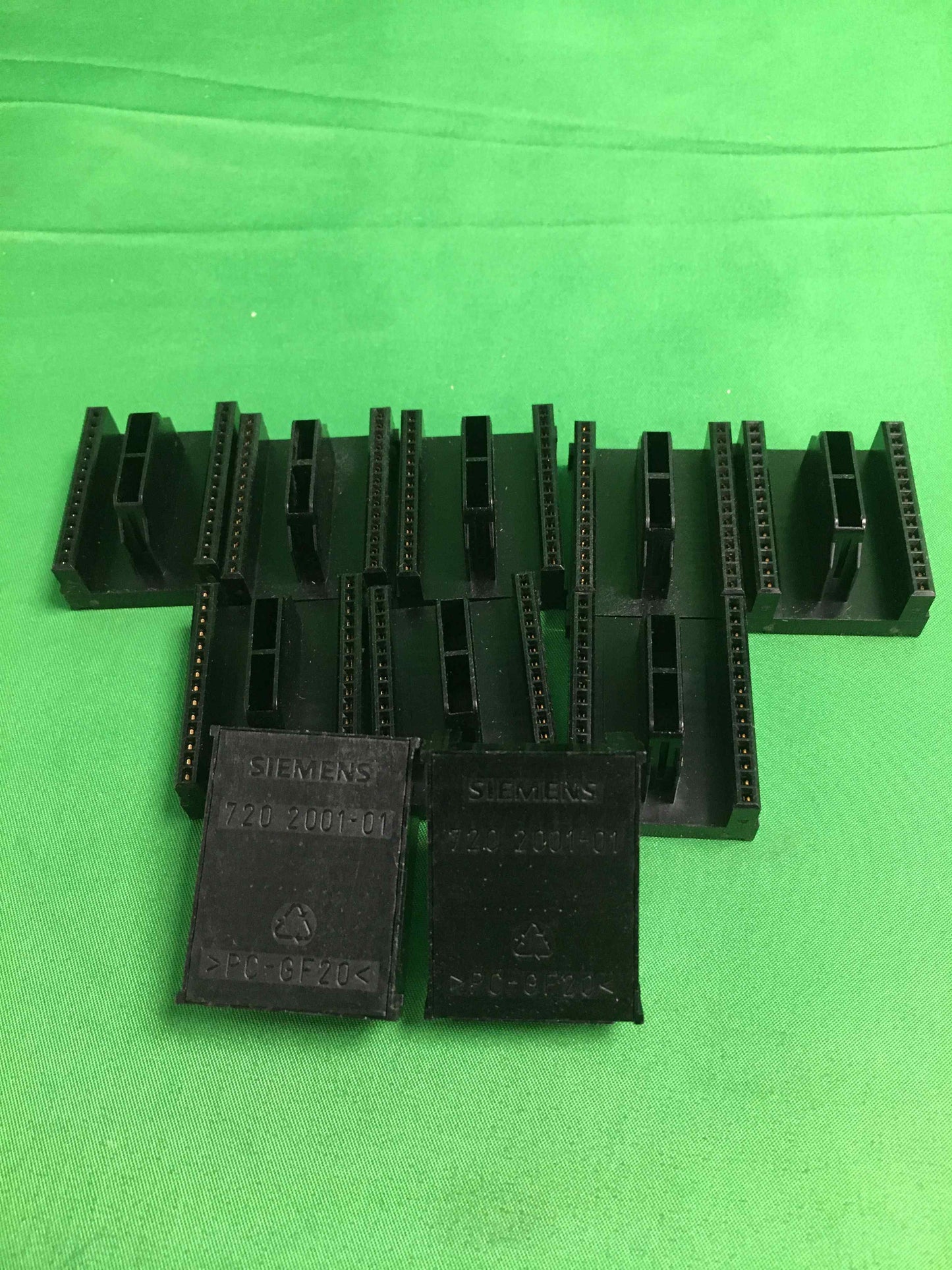 Siemens 6ES7390-0AA00-0AA0 6ES73900AA000AA0 720 2001-01 /BOX OF 10 UNITS