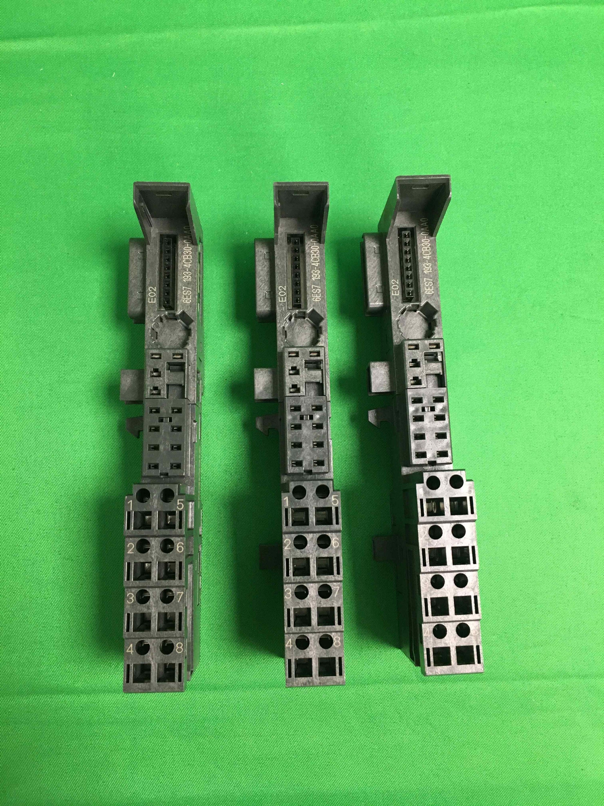 Siemens 6ES7 193-4CB30-0AA0 6ES71934CB300AA0 3 UNITS OPEN BOX