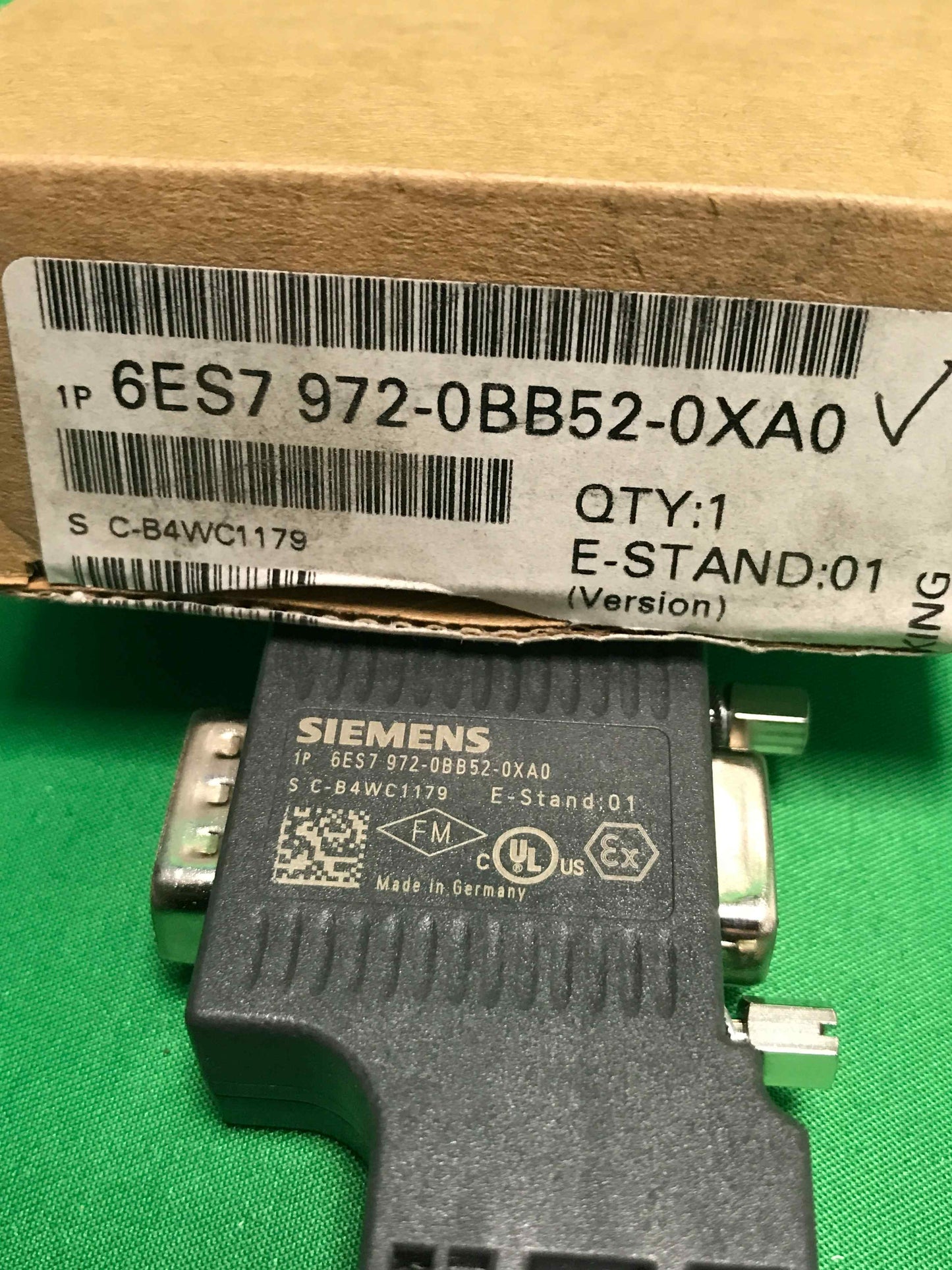 Siemens 6ES7 972-0BB52-0XA0 6ES79720BB520XA0 OPEN BOX