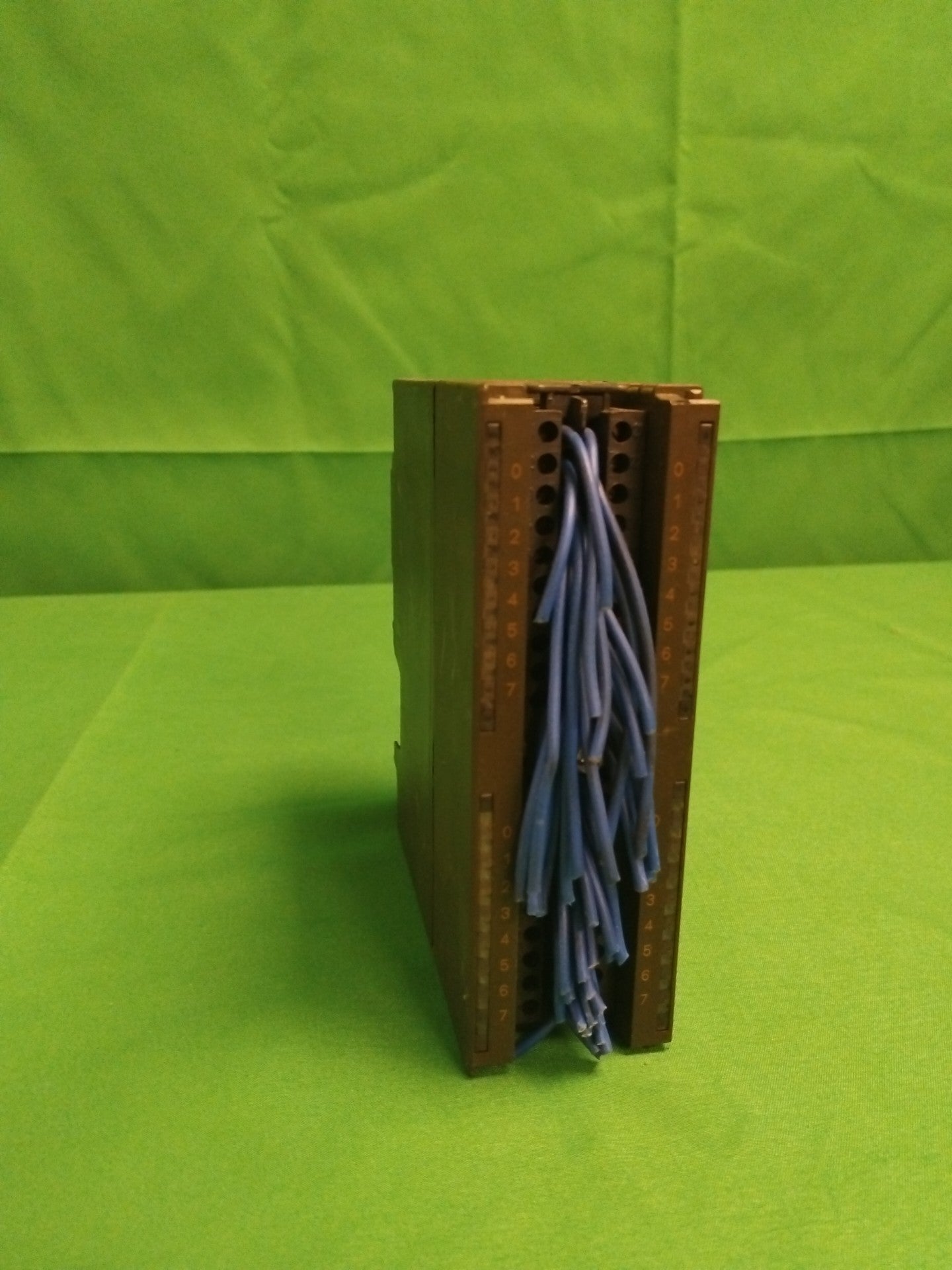 Siemens 6ES7 321-1BL00-0AA0 6ES73211BL000AA0 Defective