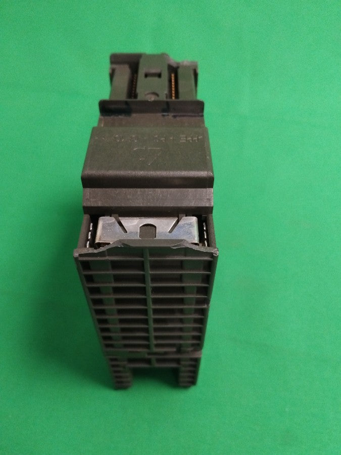 Siemens 6ES7 331-7PF00-0AB0 6ES73317PF000AB0