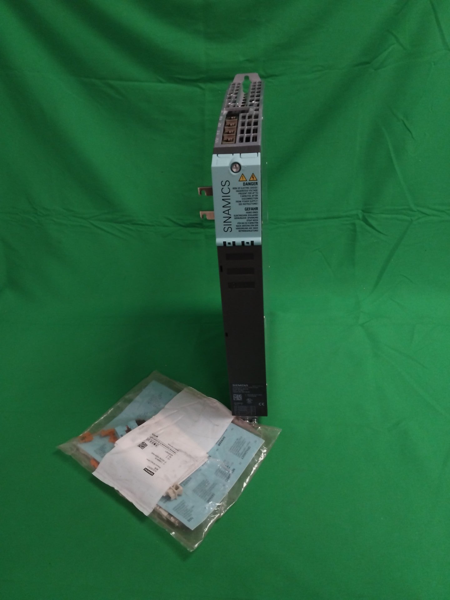 Siemens 6SL3120-2TE15-0AA3 6SL31202TE150AA3 Open Box