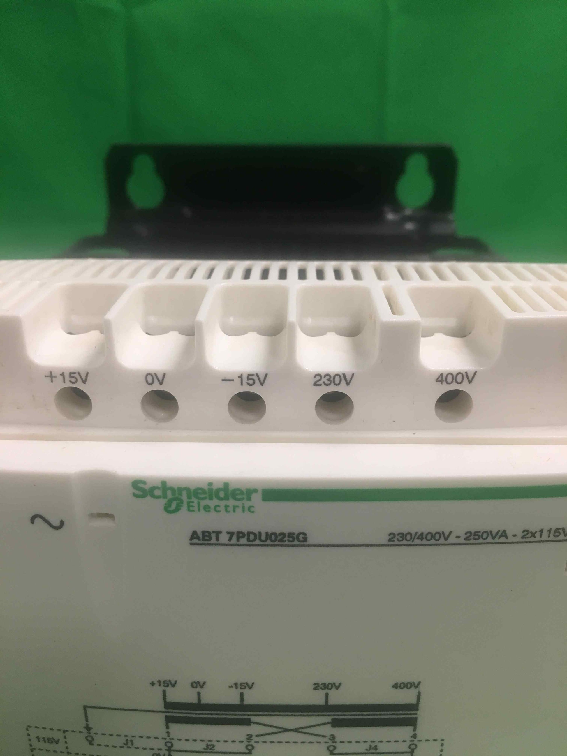 Schneider-Electric ABT7 PDU025G ABT7PDU025G