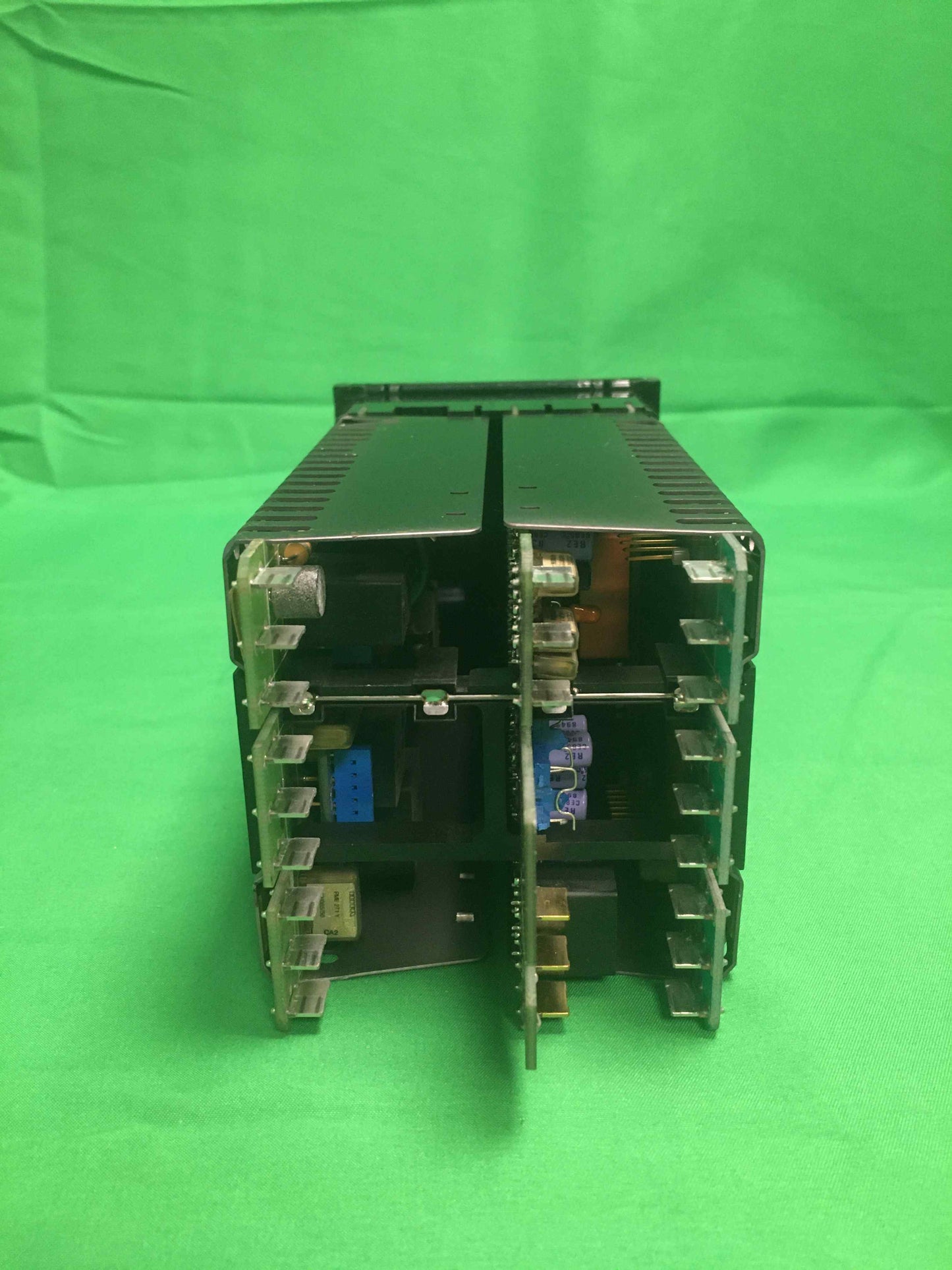 EUROTHERM AUTOMATION-818S TC RLGC NONE DHD DLD 485 96 FN 06 0