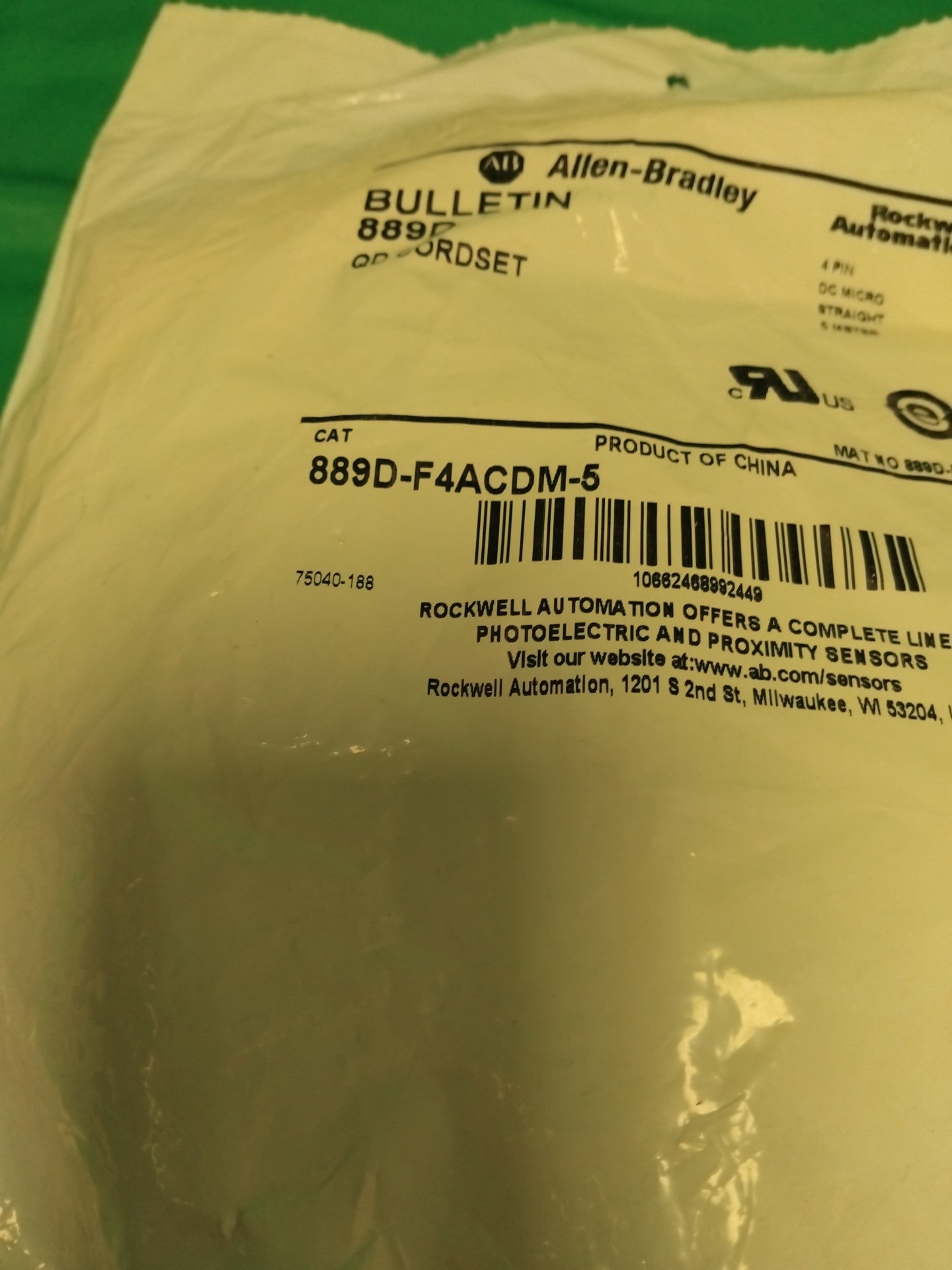 Allen Bradley 889D-F4ACDM-5 889DF4ACDM5