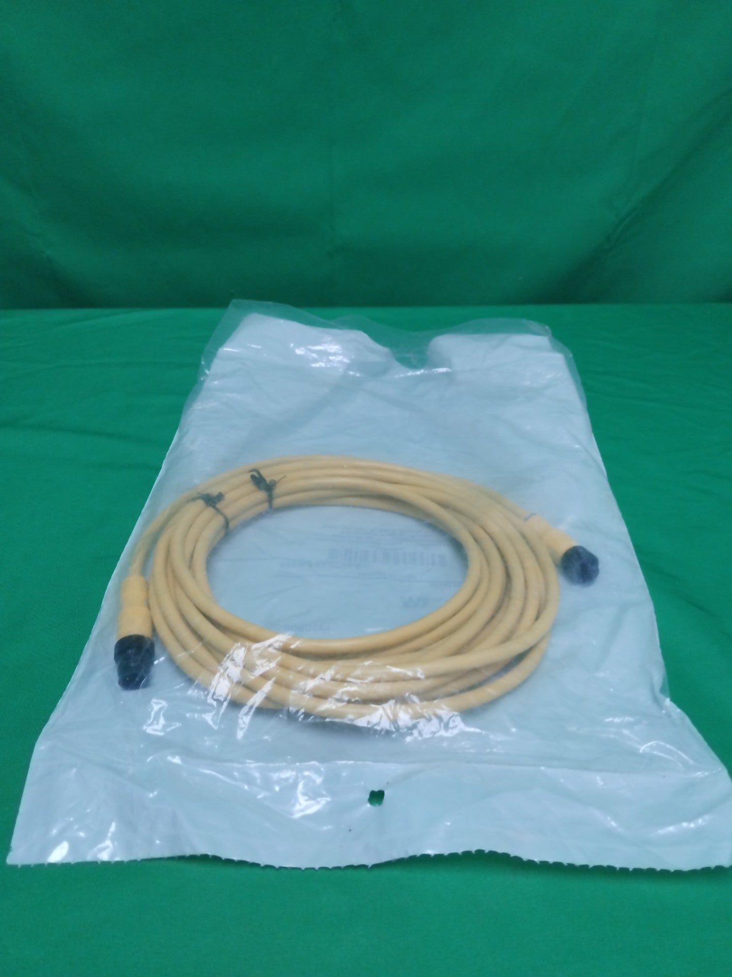 Allen Bradley 889D-F4ACDM-5 889DF4ACDM5
