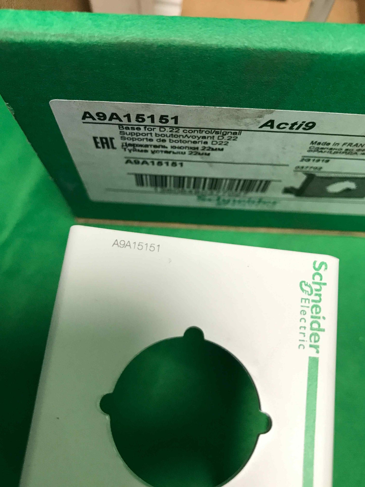 Schneider-Electric A9A15151 A9A15151 4 UNITS