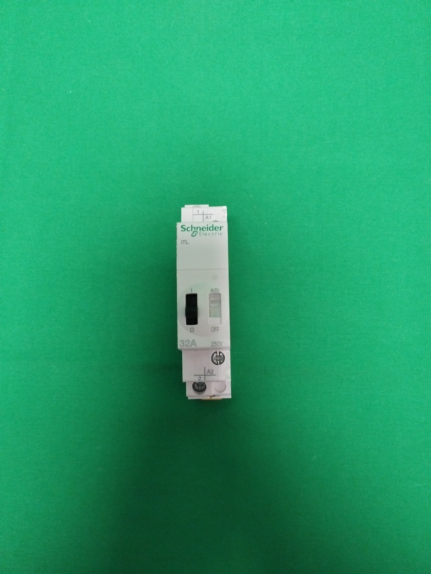 Schneider-Electric A9C30831 A9C30831 WITHOUT ORIGINAL PACKAGING