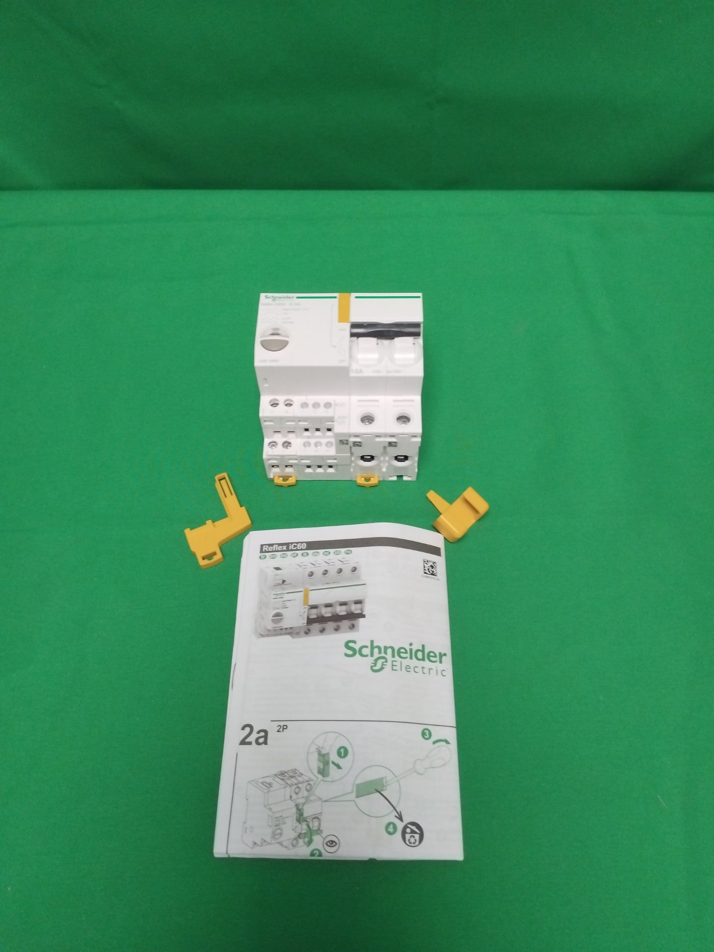 Schneider-Electric A9C64216 A9C64216 IC60H B 16A