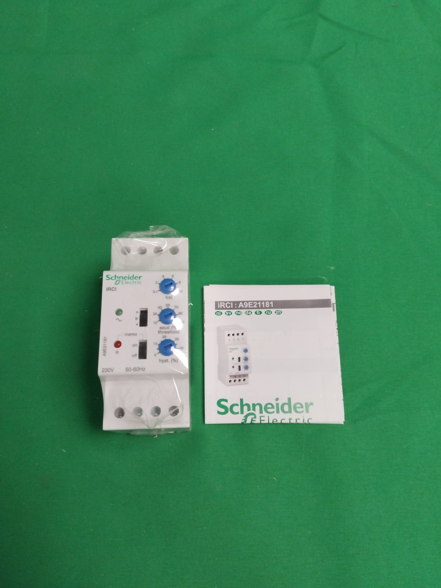 Schneider-Electric A9E21181 A9E21181