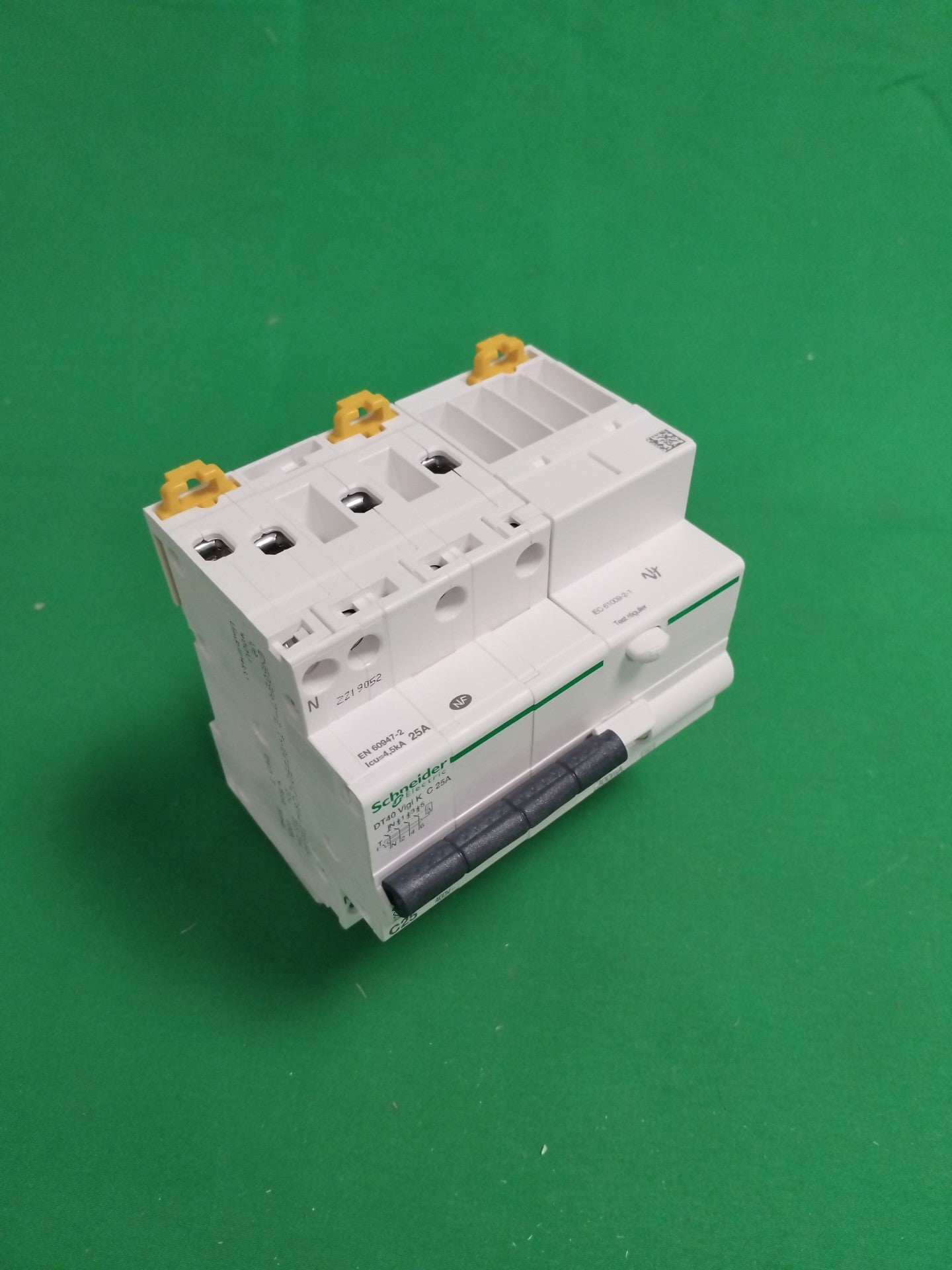 Schneider-Electric A9N21230 A9N21230 WITHOUT ORIGINAL PACKAGING
